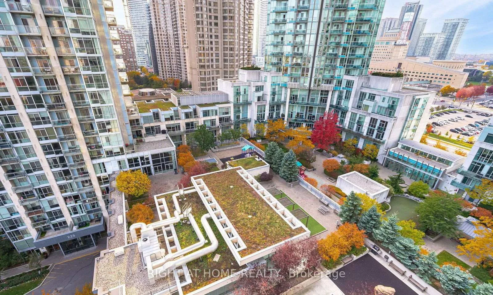 Photo 37 of Unit 1710, 223 Webb Drive, Mississauga, City Centre — HOMEH