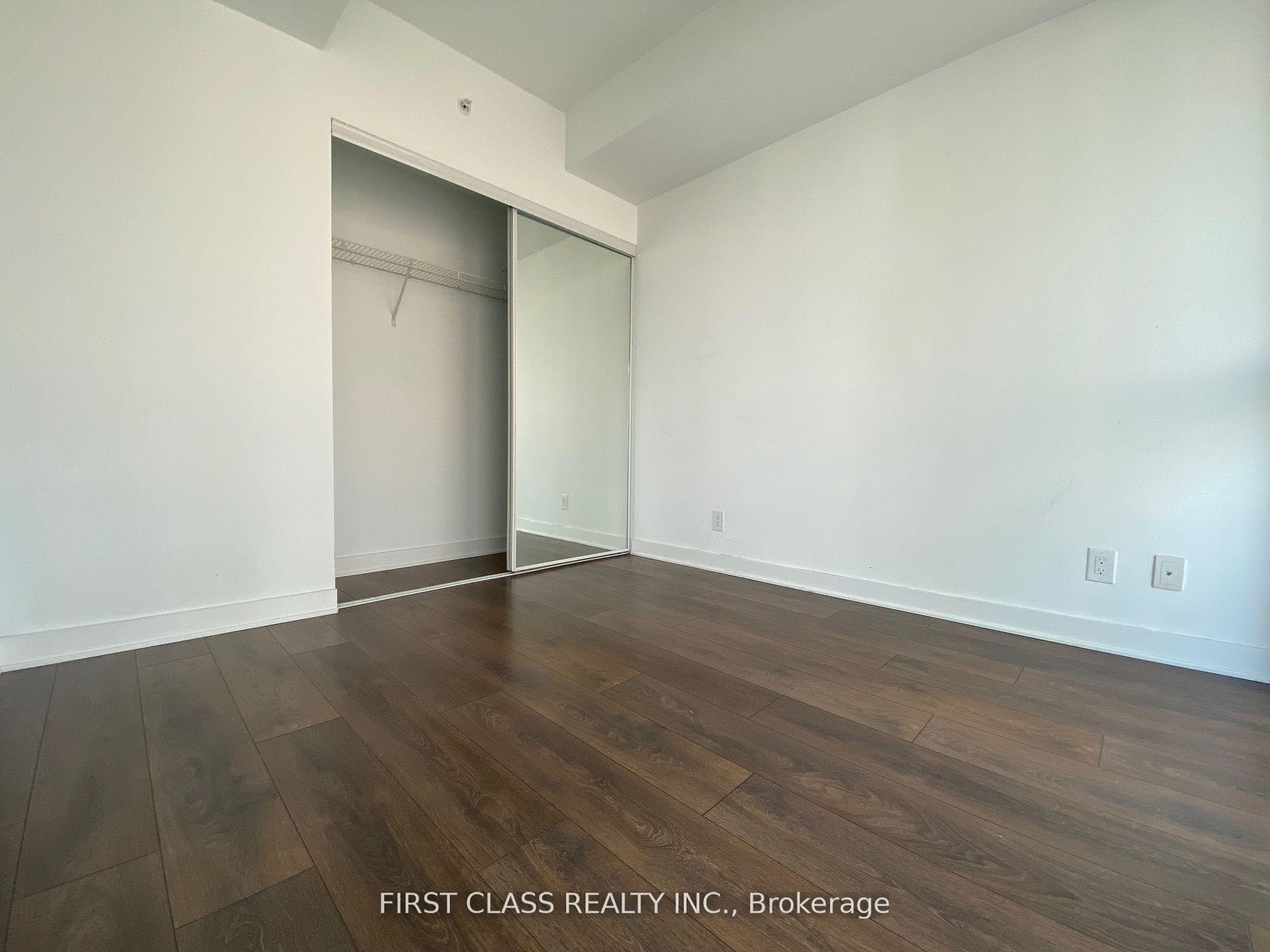 Photo 8 of Unit 1208, 15 Grenville Street, Toronto, Bay Street Corridor — HOMEH