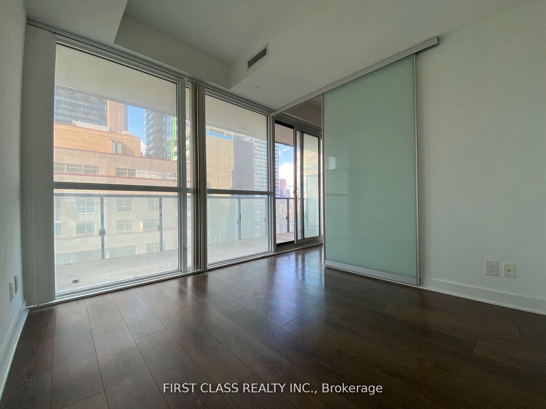 Photo 9 of Unit 1208, 15 Grenville Street, Toronto, Bay Street Corridor — HOMEH