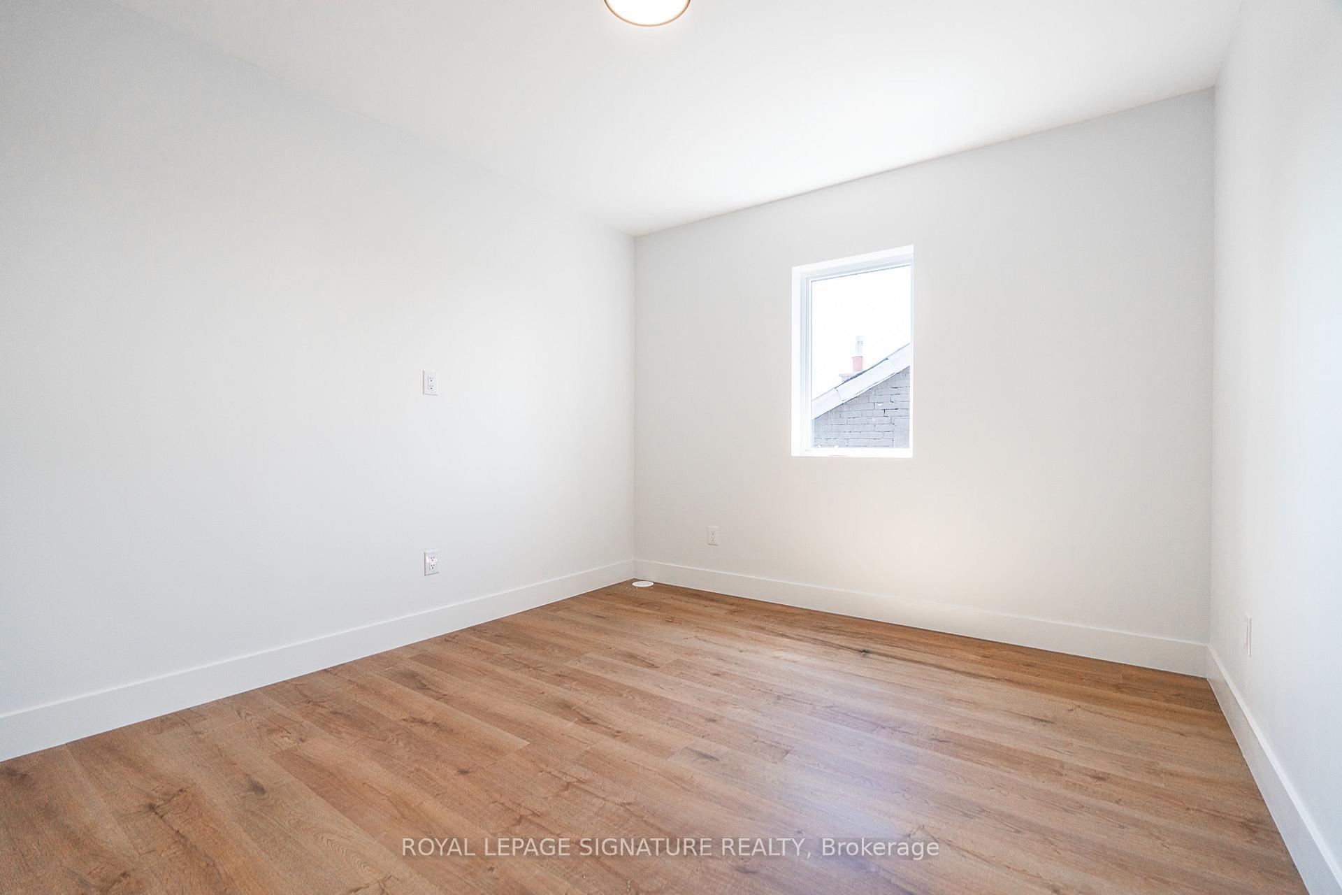 Photo 18 of Unit #5, 7 Earnscliffe Road, Toronto, Oakwood Village — HOMEH