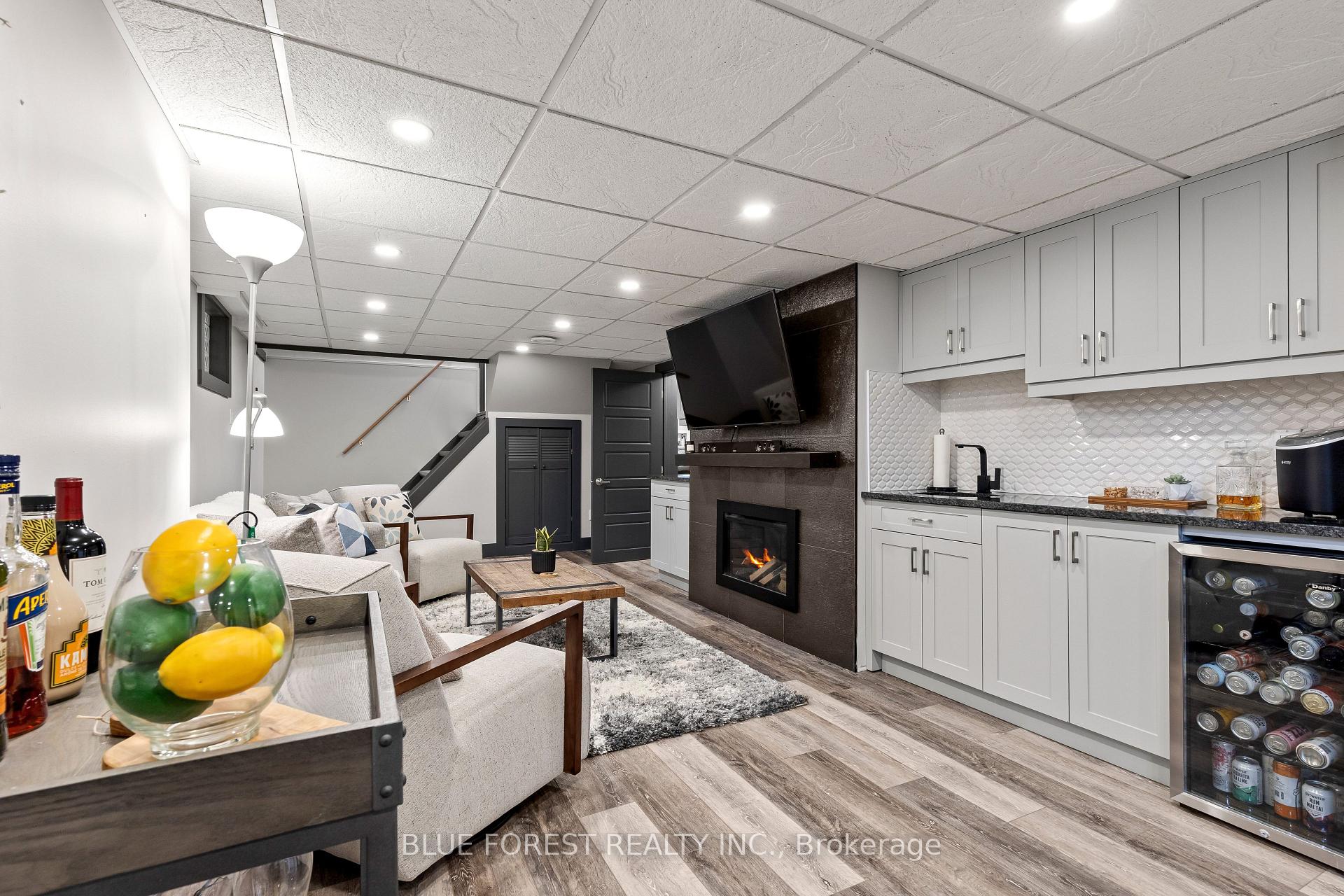 Photo 33 of 436 Baseline Road E, London, South G — HOMEH
