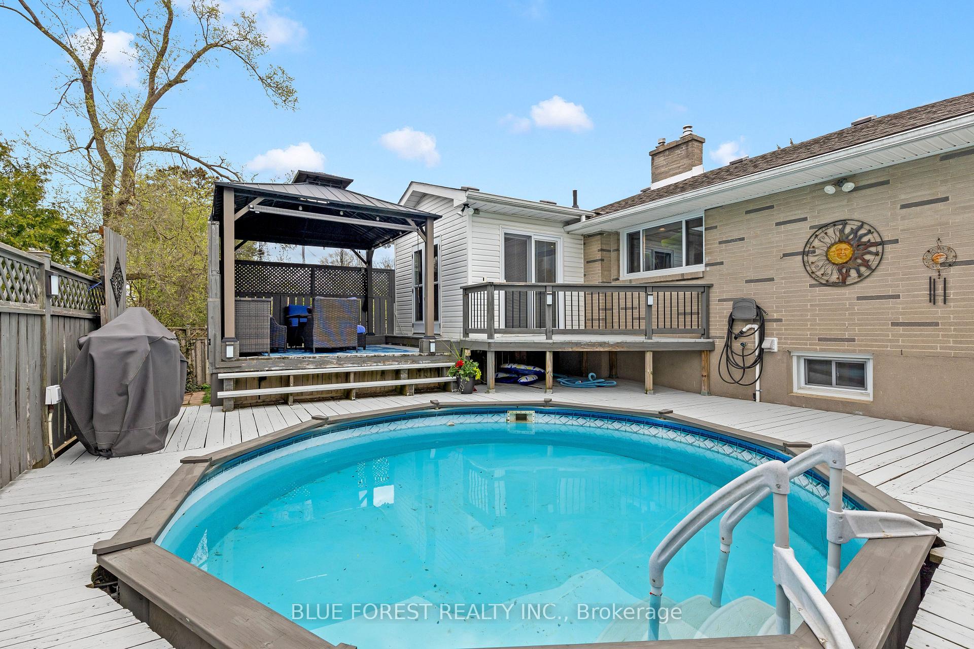 Photo 46 of 436 Baseline Road E, London, South G — HOMEH
