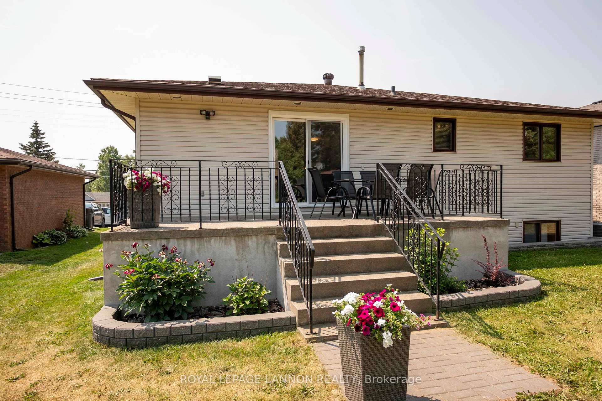 Photo 3 of 1312 John Street Rd, Thunder Bay, John Street North — HOMEH