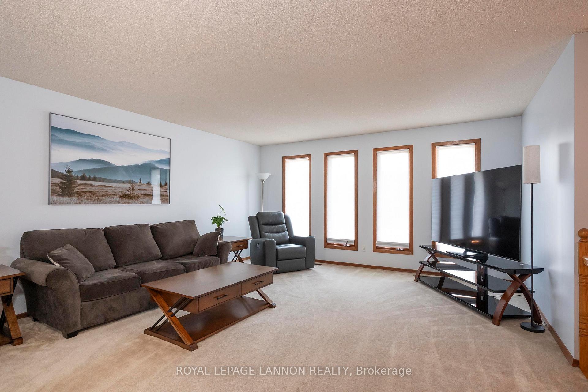 Photo 11 of 1312 John Street Rd, Thunder Bay, John Street North — HOMEH