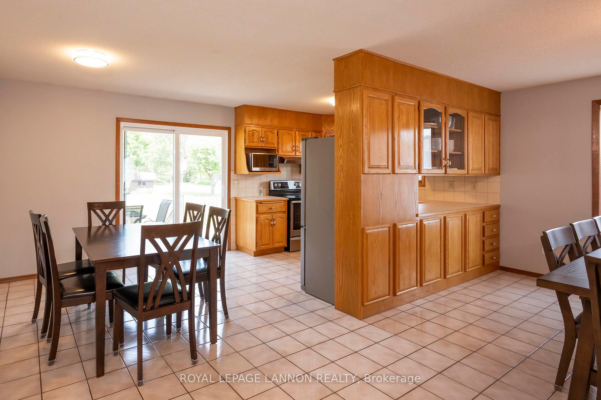Photo 16 of 1312 John Street Rd, Thunder Bay, John Street North — HOMEH