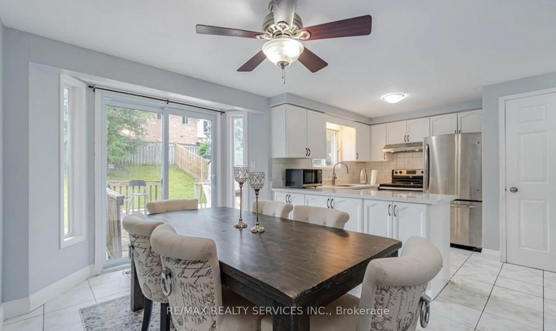 Photo 6 of 322 Benesfort Crescent, Kitchener, Victoria Hills — HOMEH
