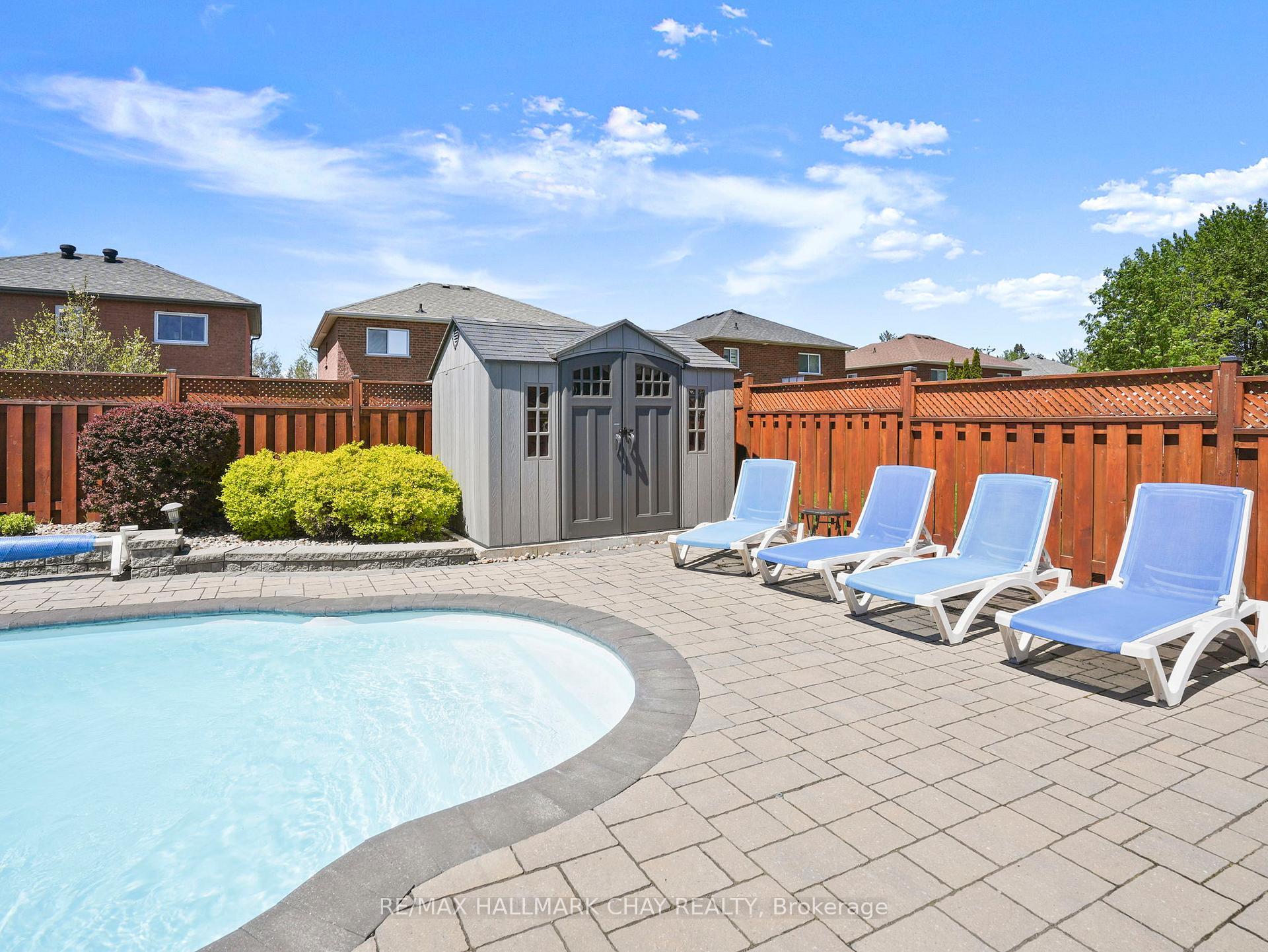 Photo 2 of 2292 Jack Crescent, Innisfil, Alcona — HOMEH