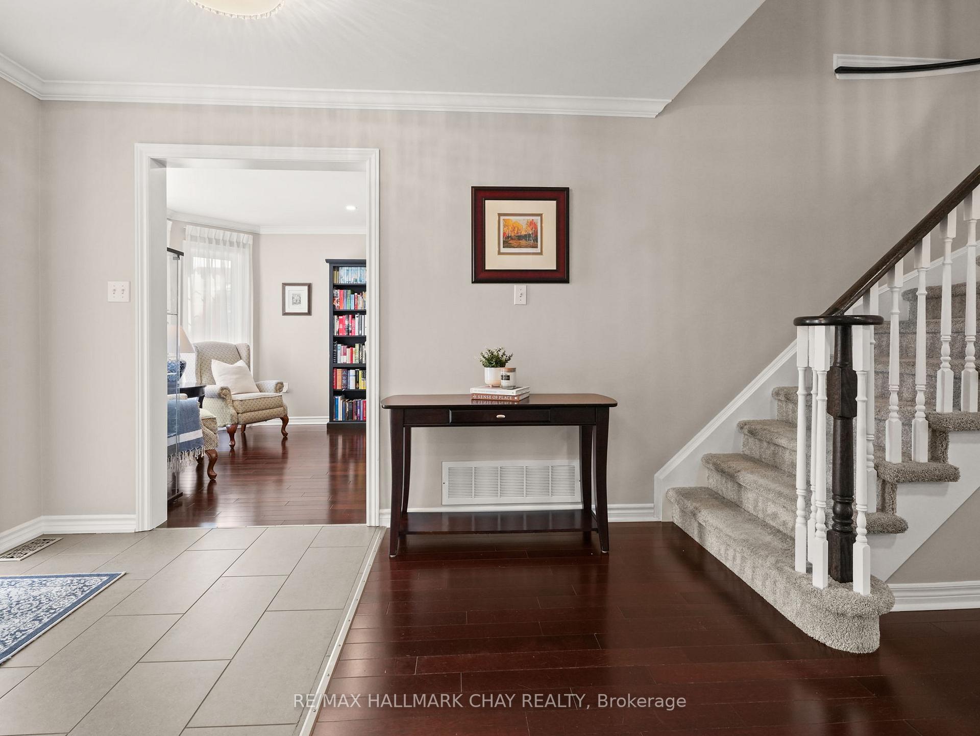 Photo 5 of 2292 Jack Crescent, Innisfil, Alcona — HOMEH