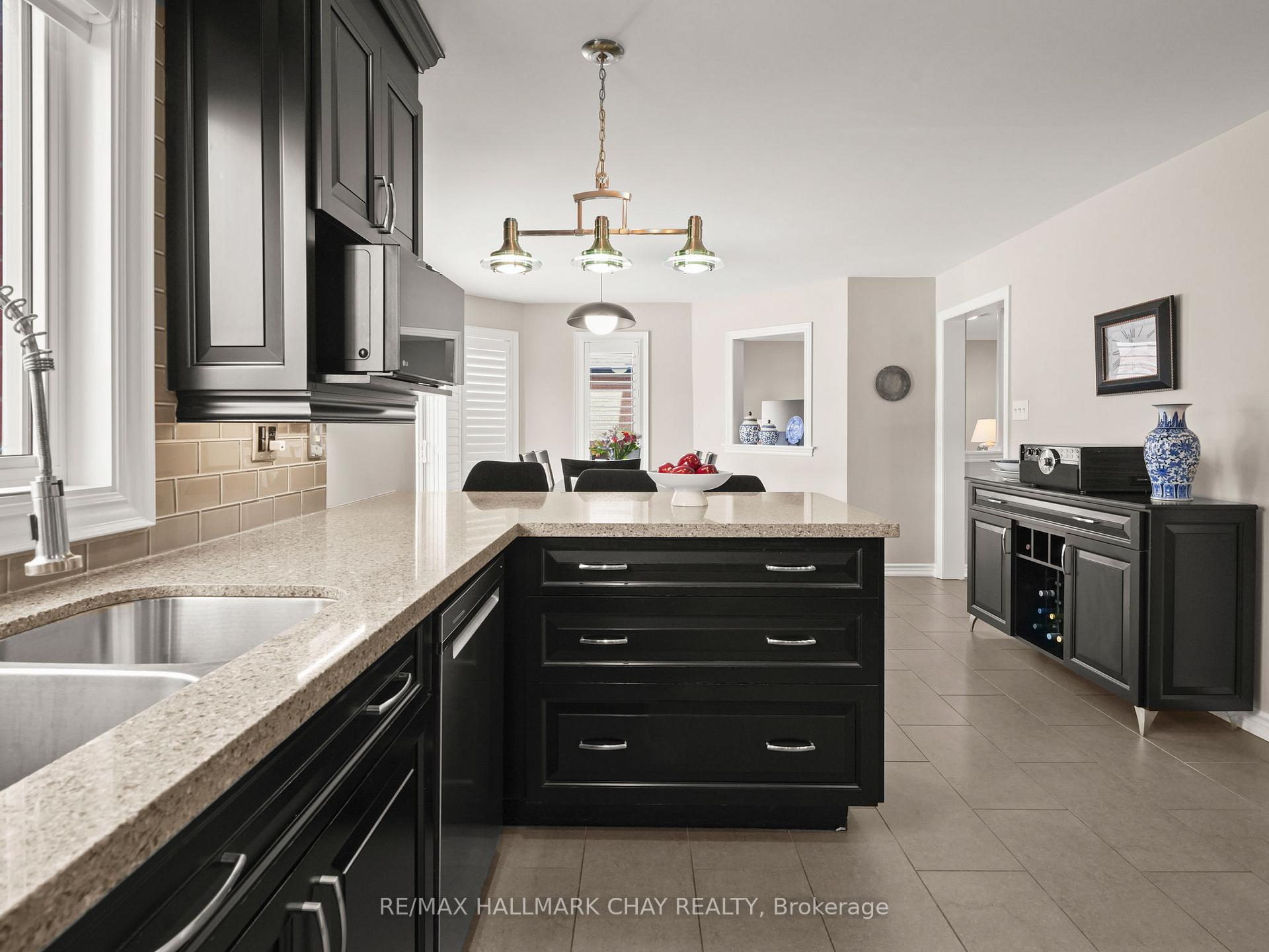 Photo 23 of 2292 Jack Crescent, Innisfil, Alcona — HOMEH