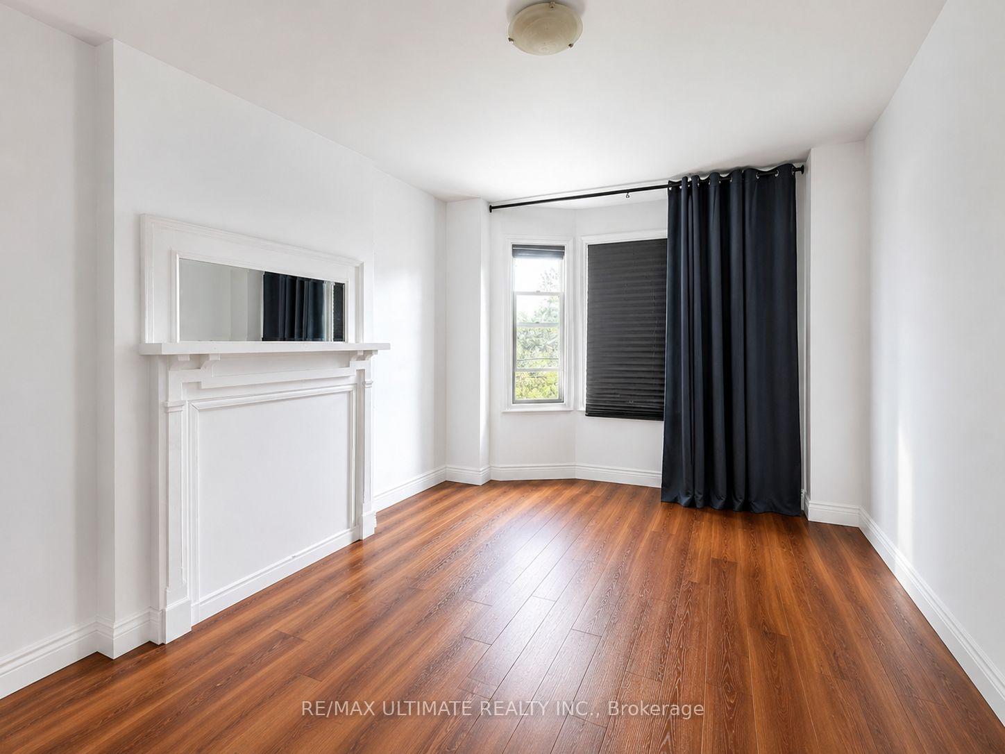 Photo 3 of Unit 6, 310 Brunswick Avenue, Toronto, The Annex — HOMEH