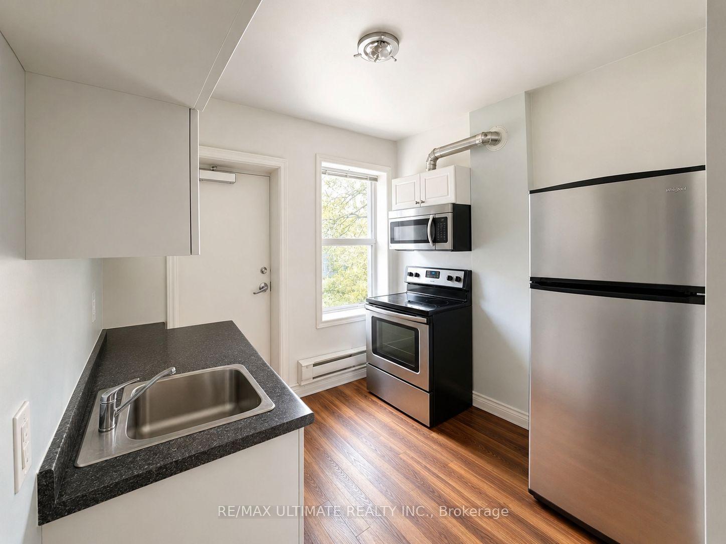 Photo 5 of Unit 6, 310 Brunswick Avenue, Toronto, The Annex — HOMEH
