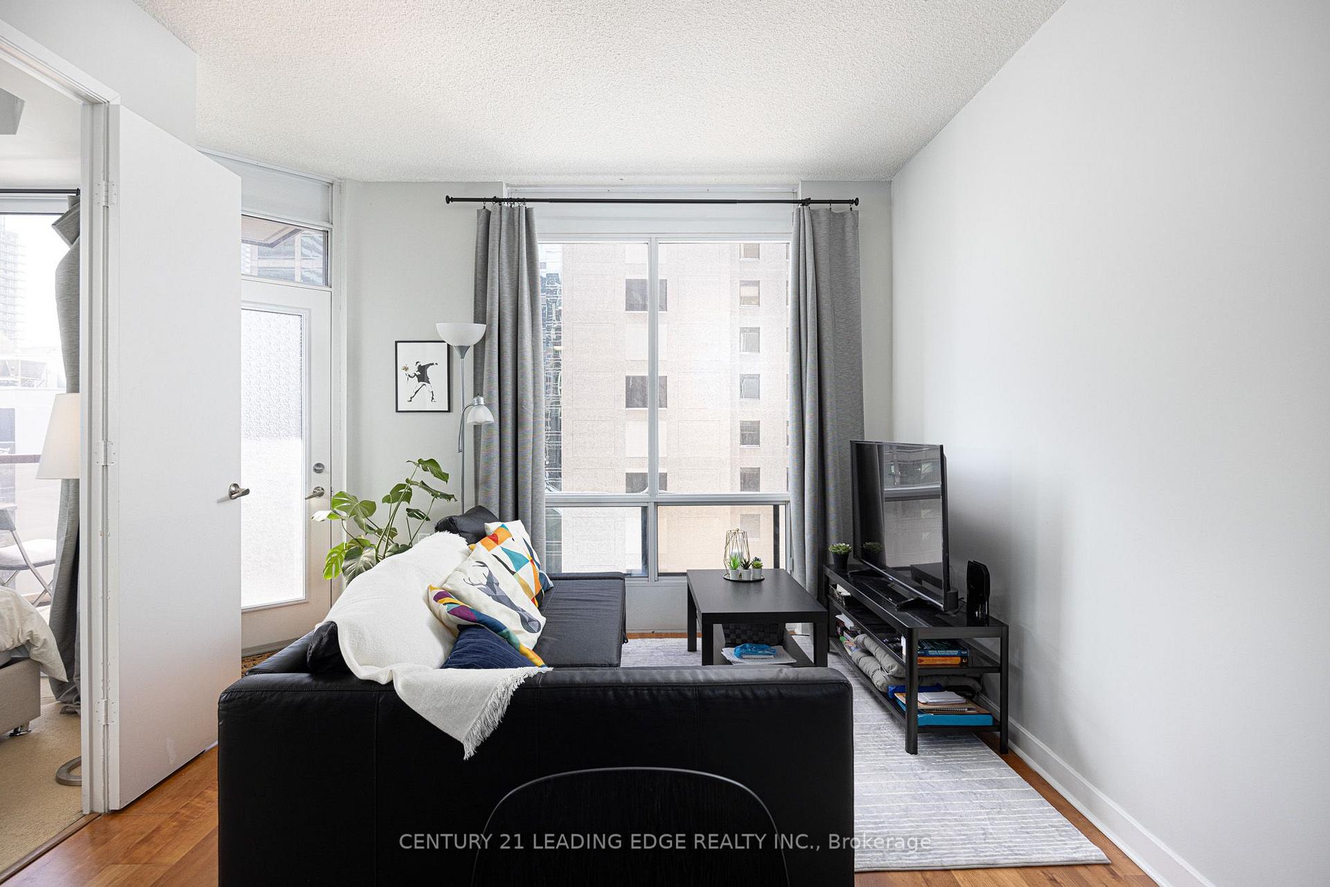 Photo 7 of Unit 1413, 85 Bloor Street E, Toronto, Church-Yonge Corridor — HOMEH