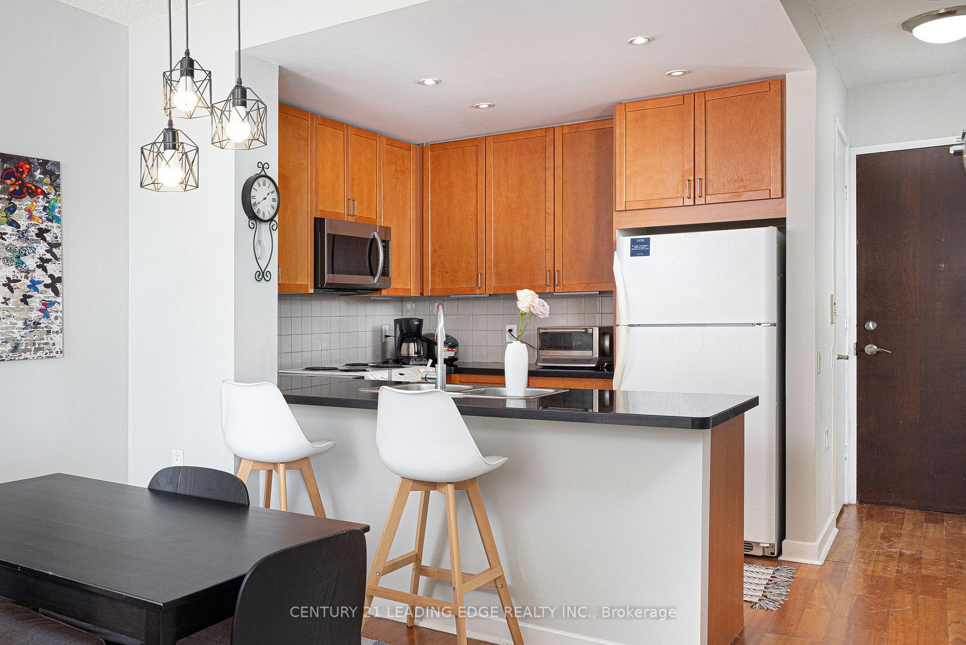 Photo 15 of Unit 1413, 85 Bloor Street E, Toronto, Church-Yonge Corridor — HOMEH
