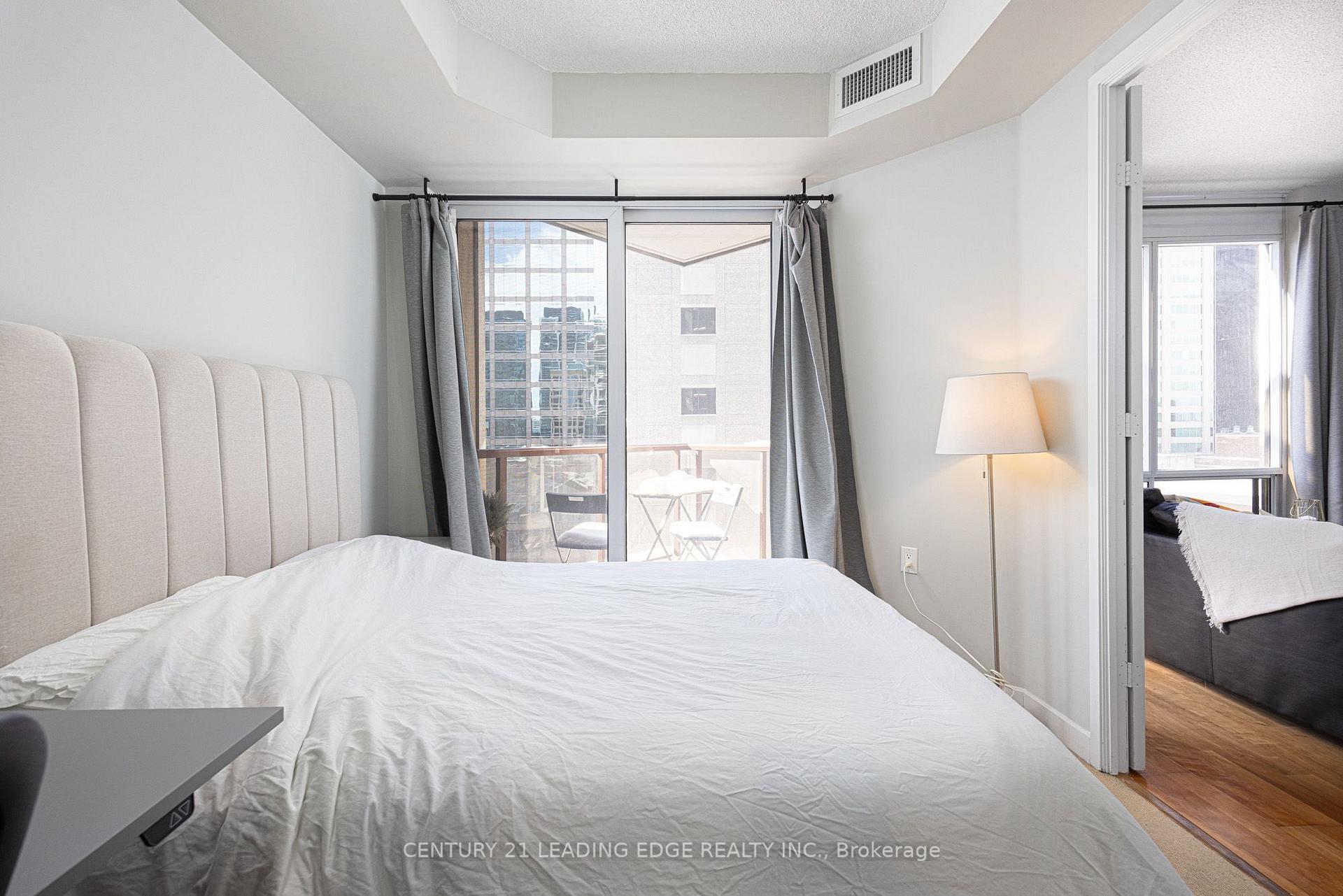Photo 17 of Unit 1413, 85 Bloor Street E, Toronto, Church-Yonge Corridor — HOMEH