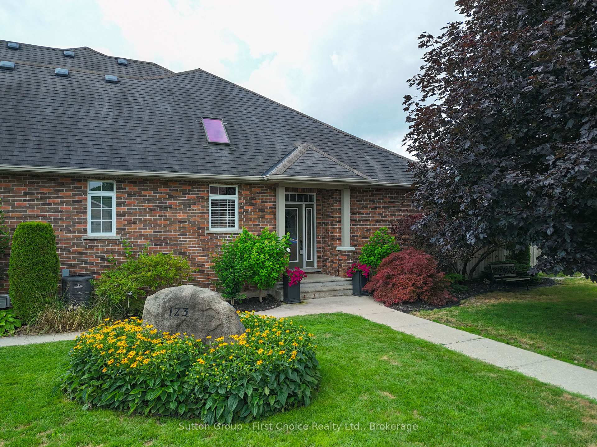 Photo 38 of 123 Long Drive, Stratford — HOMEH