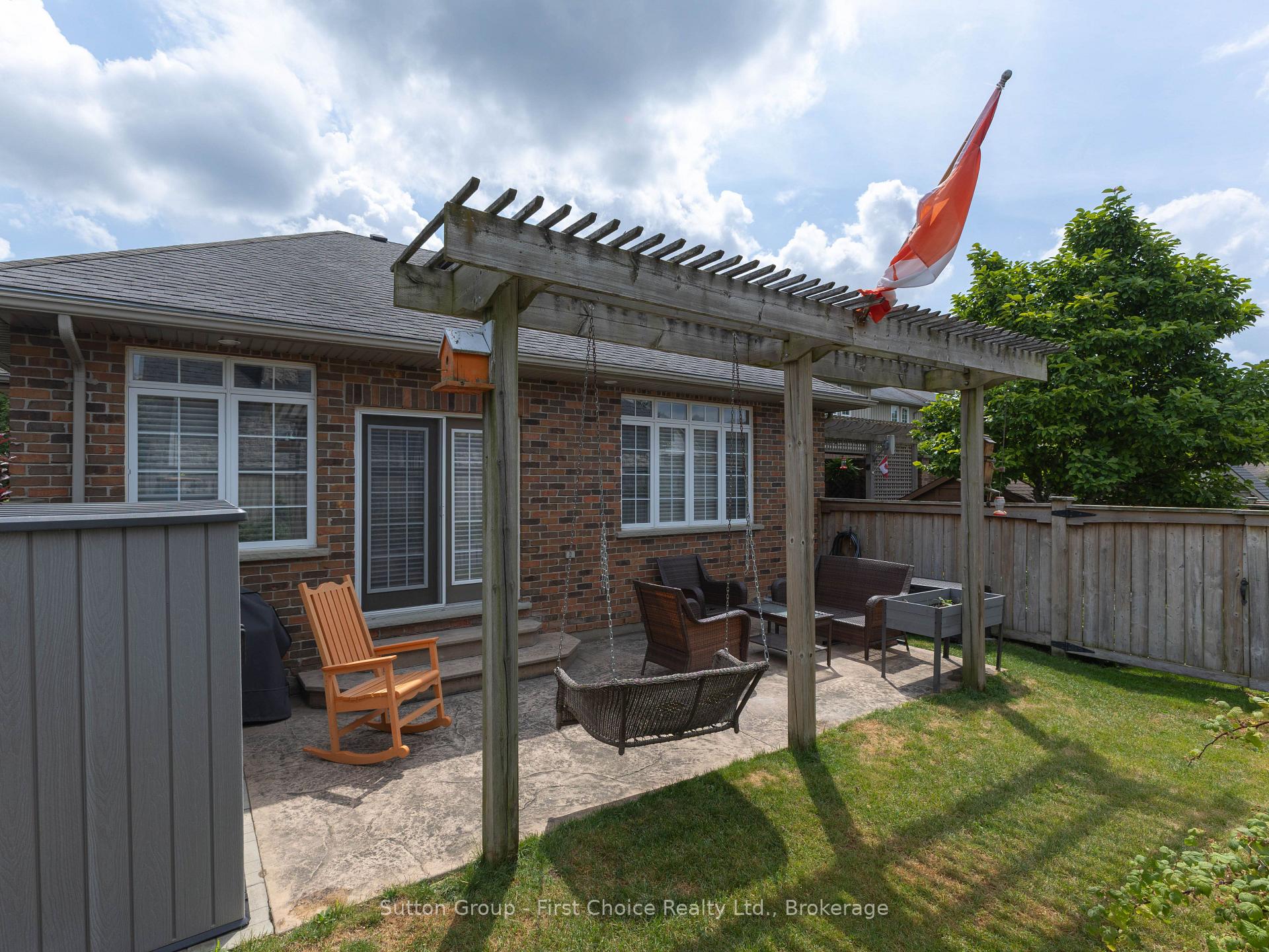 Photo 39 of 123 Long Drive, Stratford — HOMEH