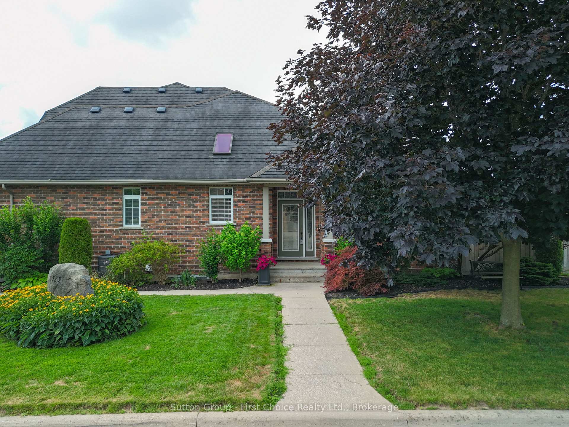 Photo 41 of 123 Long Drive, Stratford — HOMEH