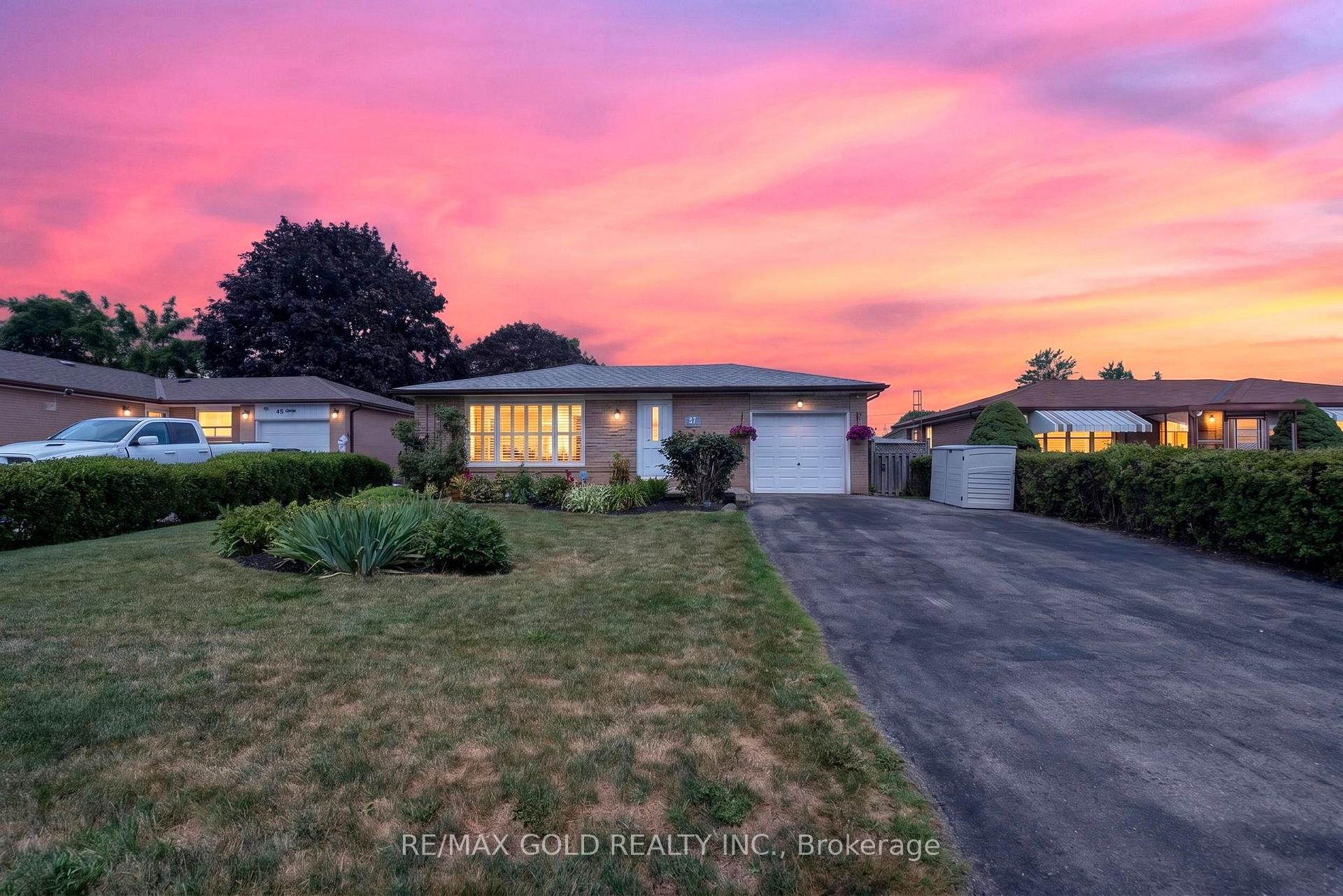 Photo 1 of 47 Belmont Drive, Brampton, Avondale — HOMEH