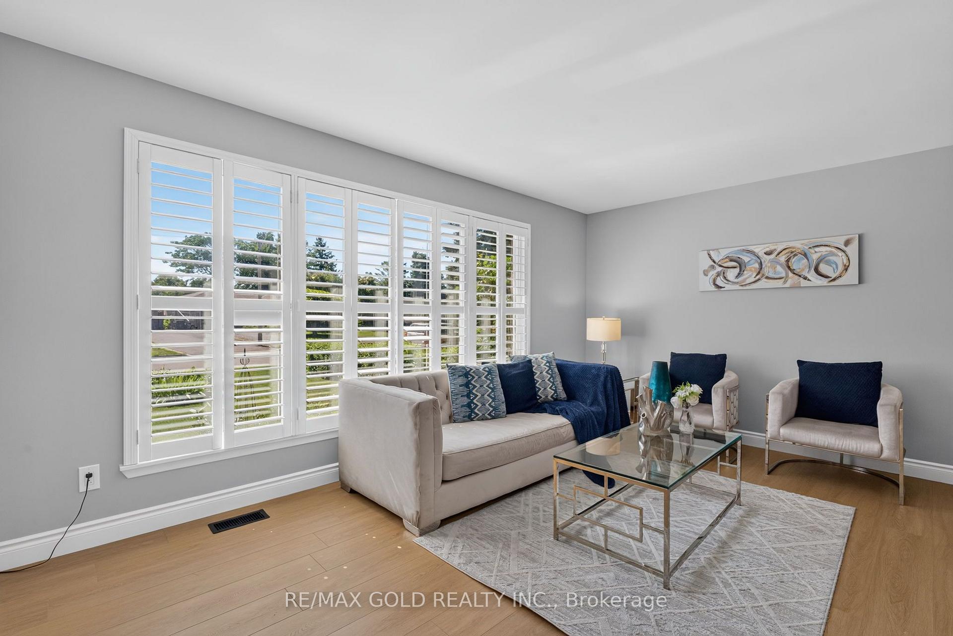 Photo 10 of 47 Belmont Drive, Brampton, Avondale — HOMEH