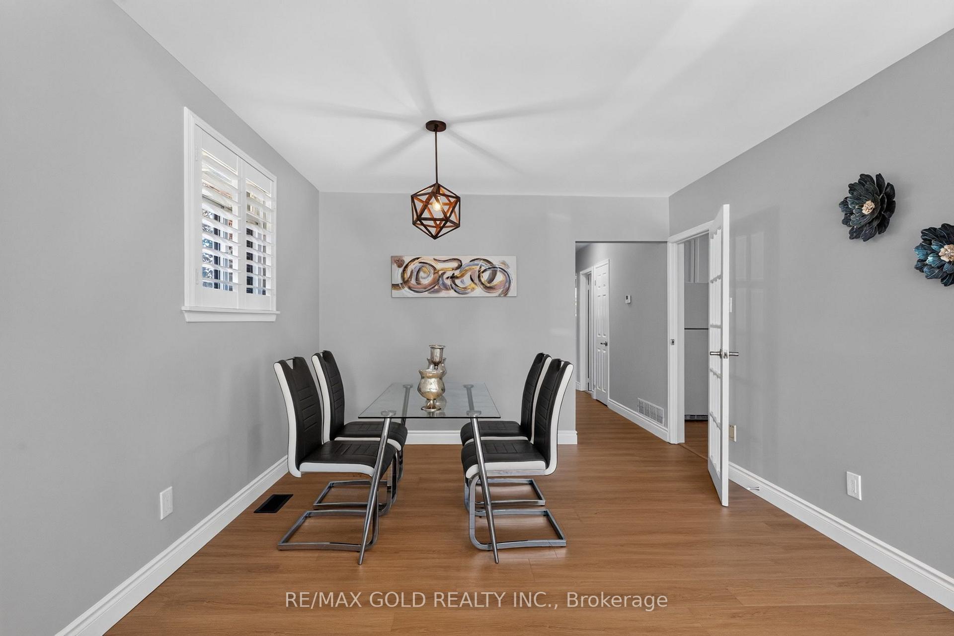 Photo 13 of 47 Belmont Drive, Brampton, Avondale — HOMEH
