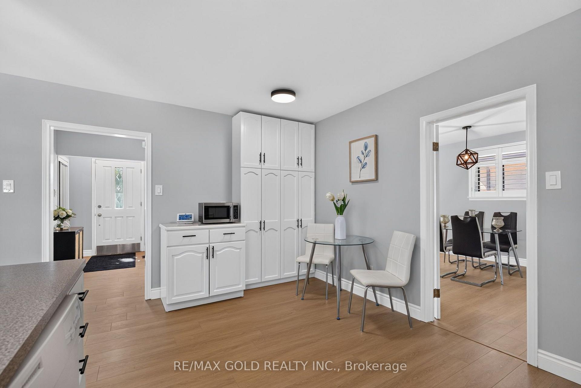 Photo 17 of 47 Belmont Drive, Brampton, Avondale — HOMEH