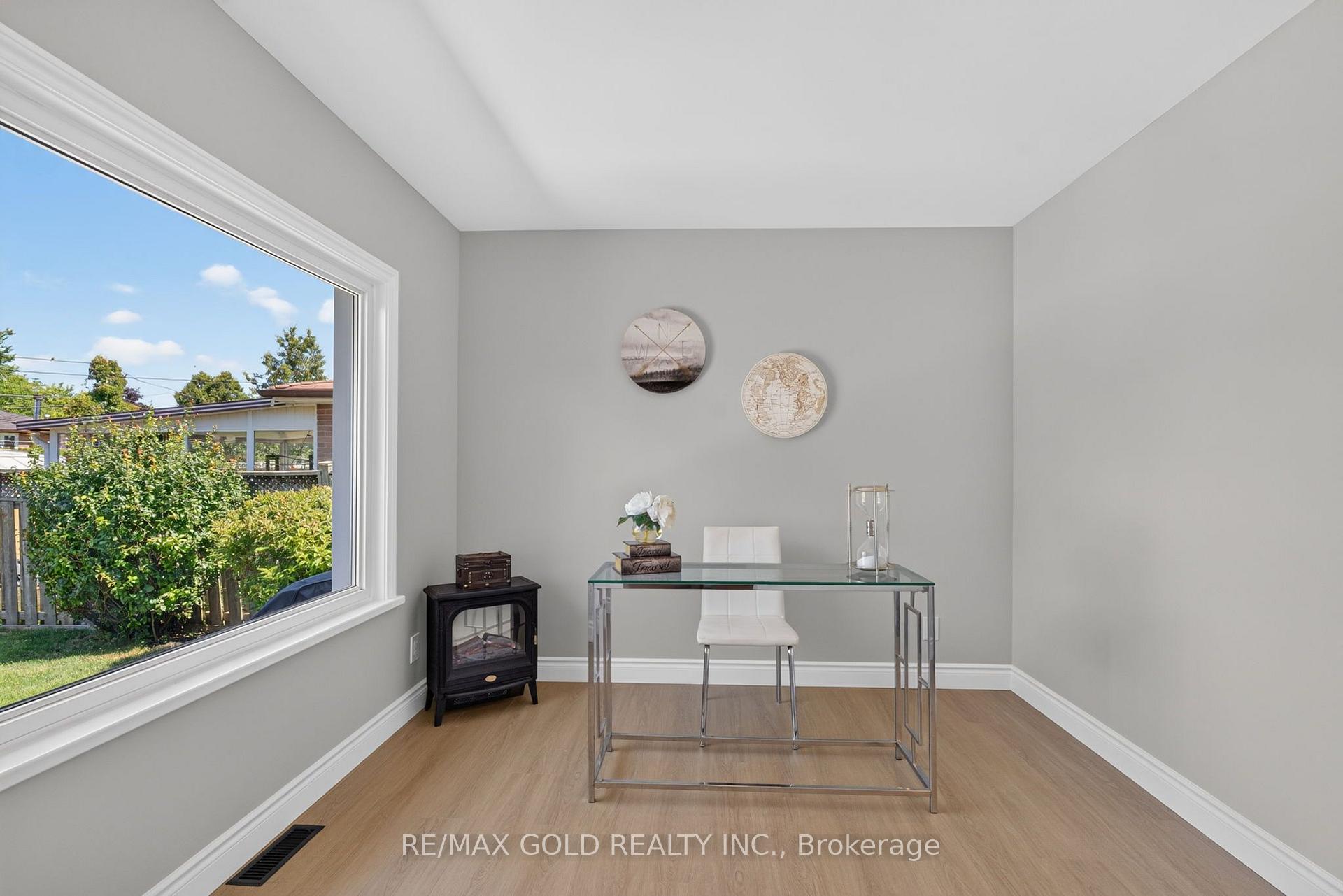 Photo 21 of 47 Belmont Drive, Brampton, Avondale — HOMEH