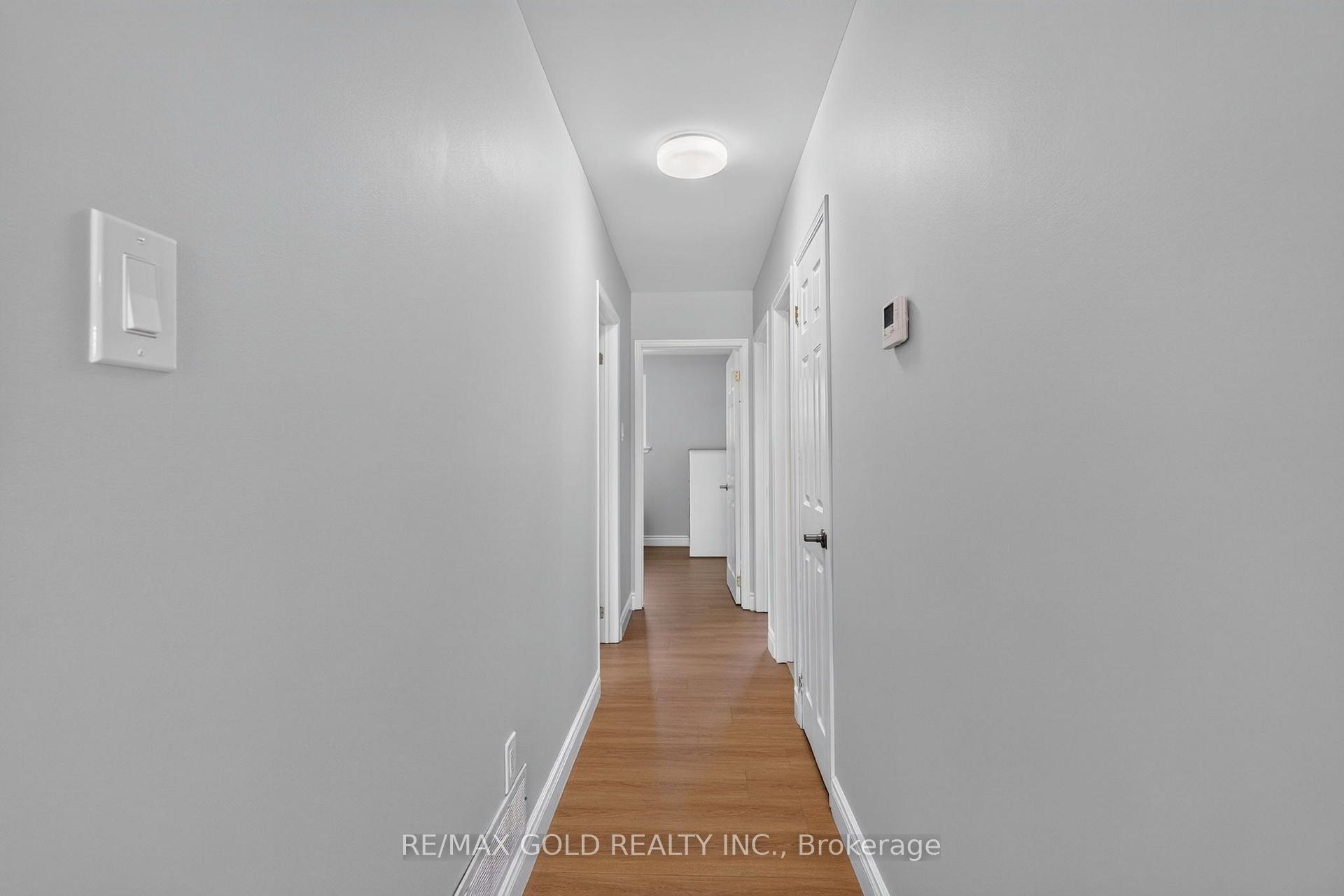 Photo 23 of 47 Belmont Drive, Brampton, Avondale — HOMEH