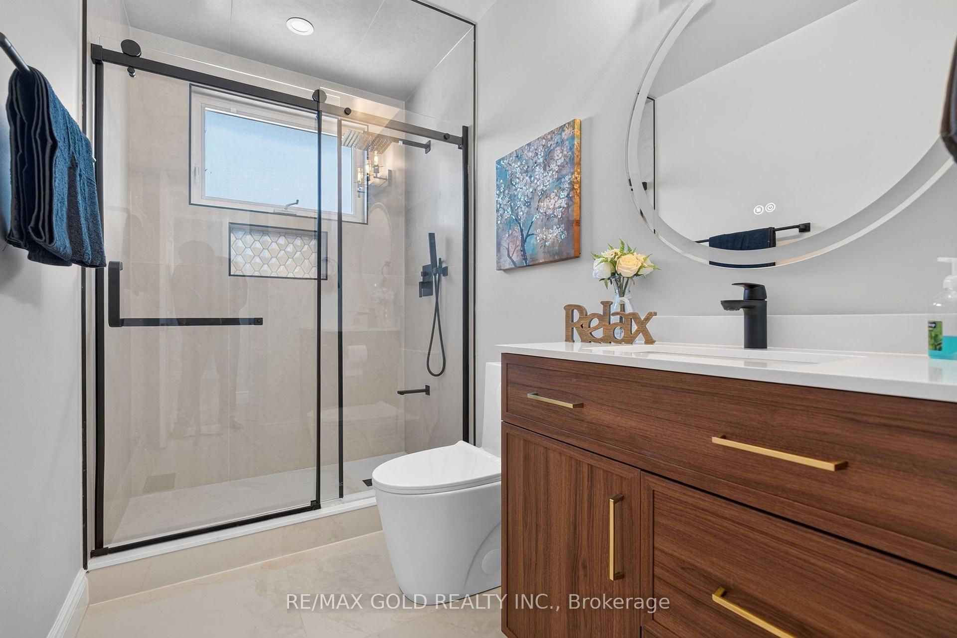 Photo 26 of 47 Belmont Drive, Brampton, Avondale — HOMEH