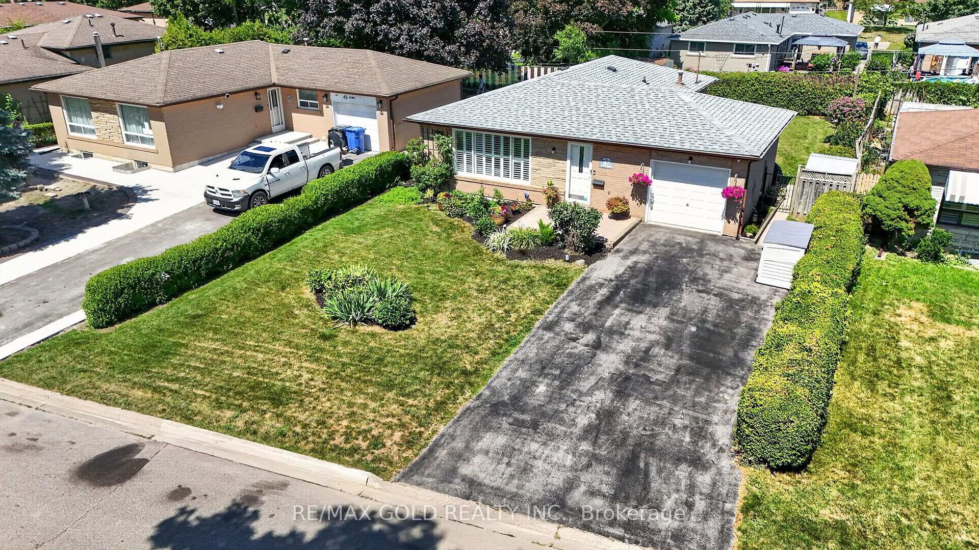 Photo 45 of 47 Belmont Drive, Brampton, Avondale — HOMEH