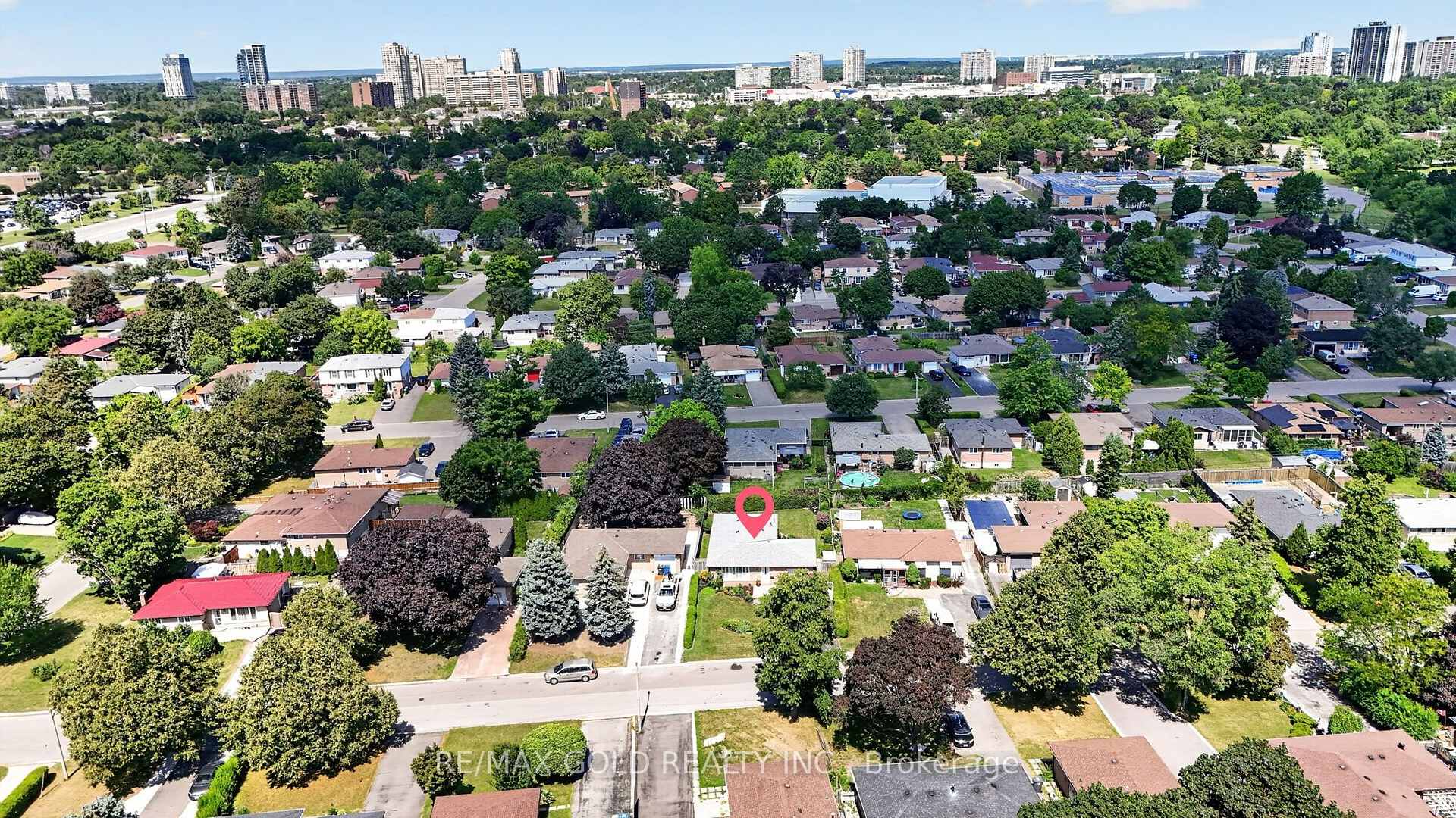 Photo 49 of 47 Belmont Drive, Brampton, Avondale — HOMEH
