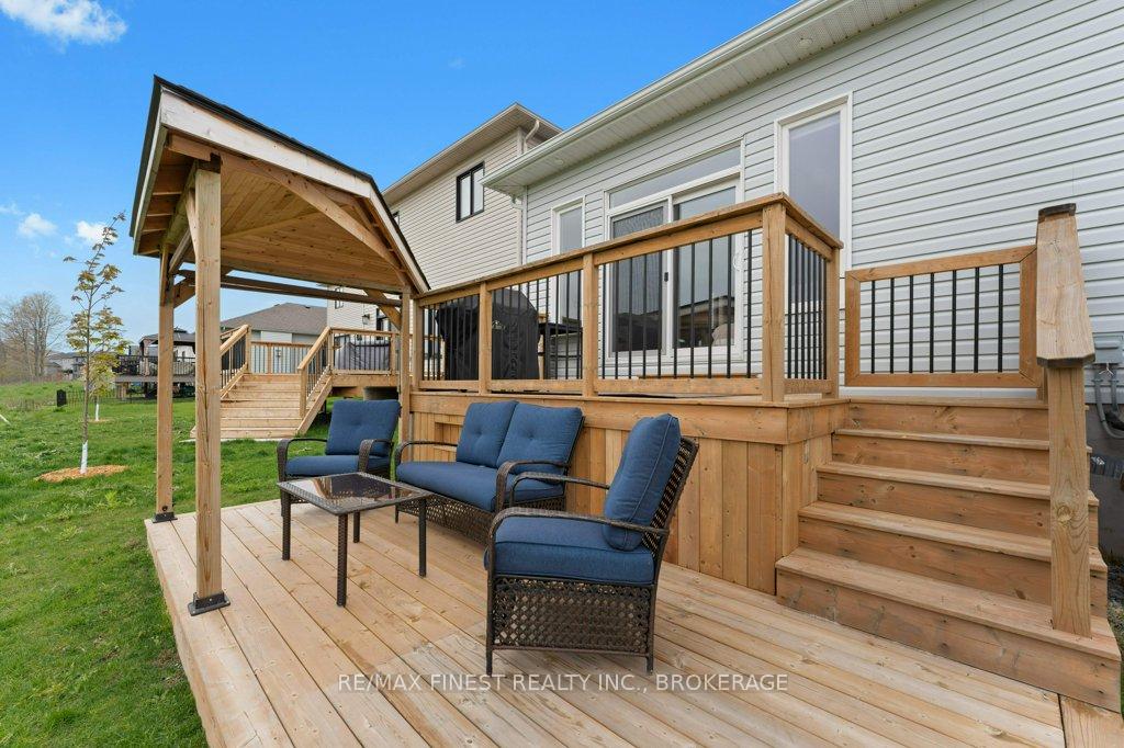 Photo 40 of 2772 Delmar Street, Kingston, City Northwest — HOMEH
