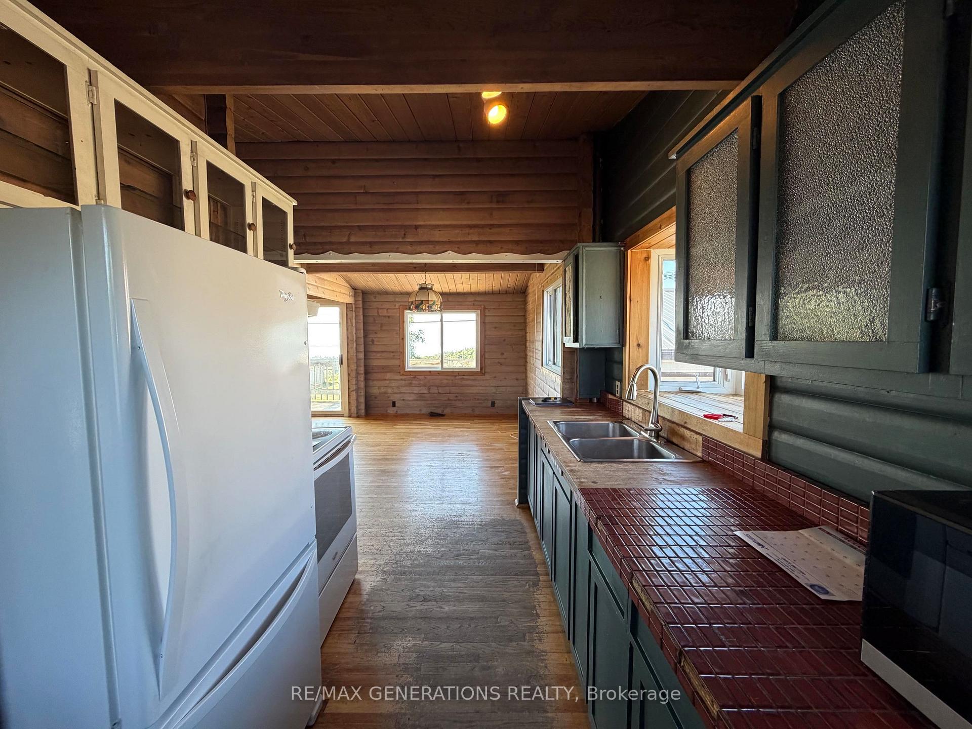 Photo 6 of 88 Lakeview Drive, Terrace Bay, TB-92 — HOMEH