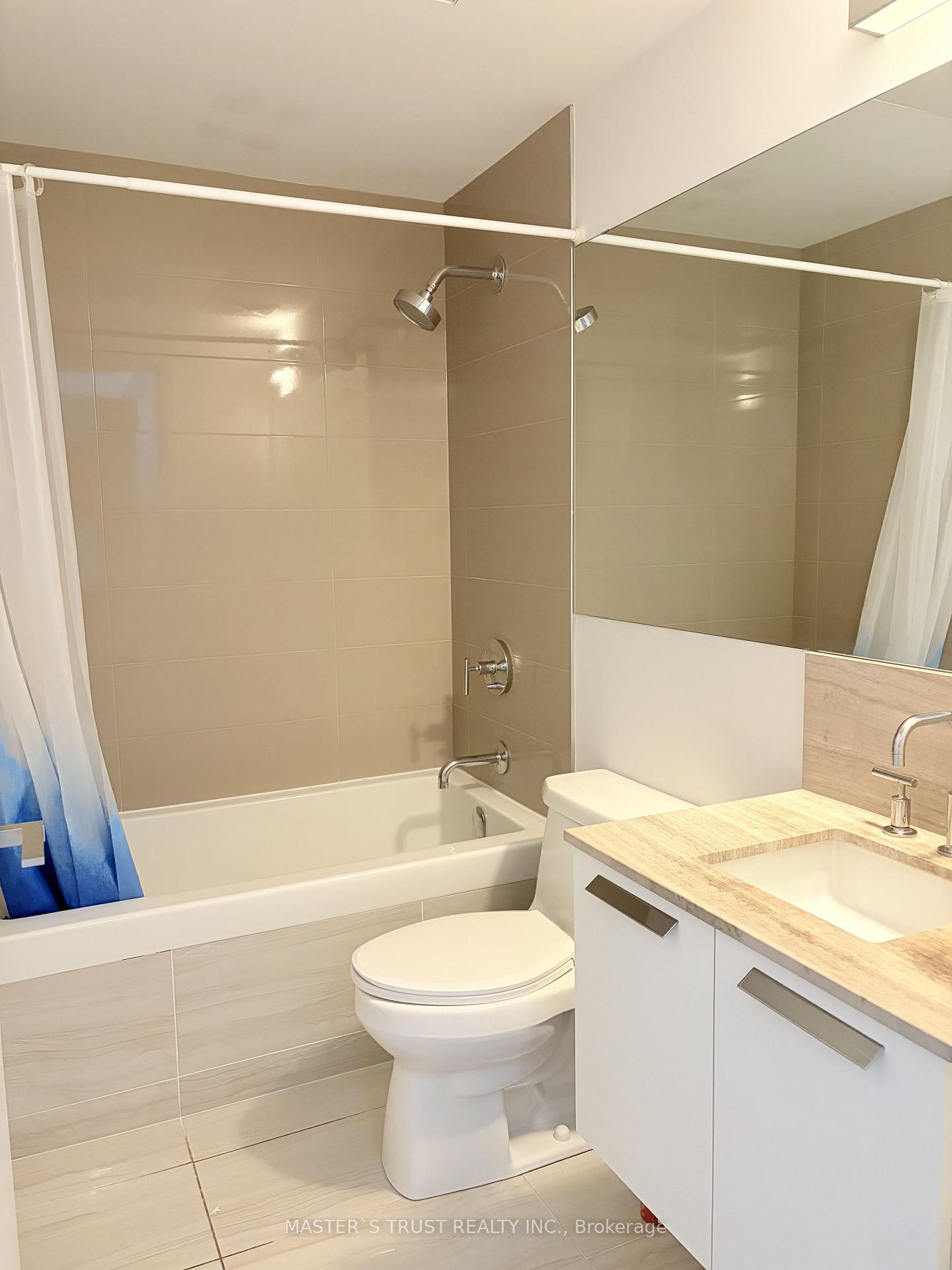 Photo 4 of Unit 3204, 50 Charles Street E, Toronto, Church-Yonge Corridor — HOMEH