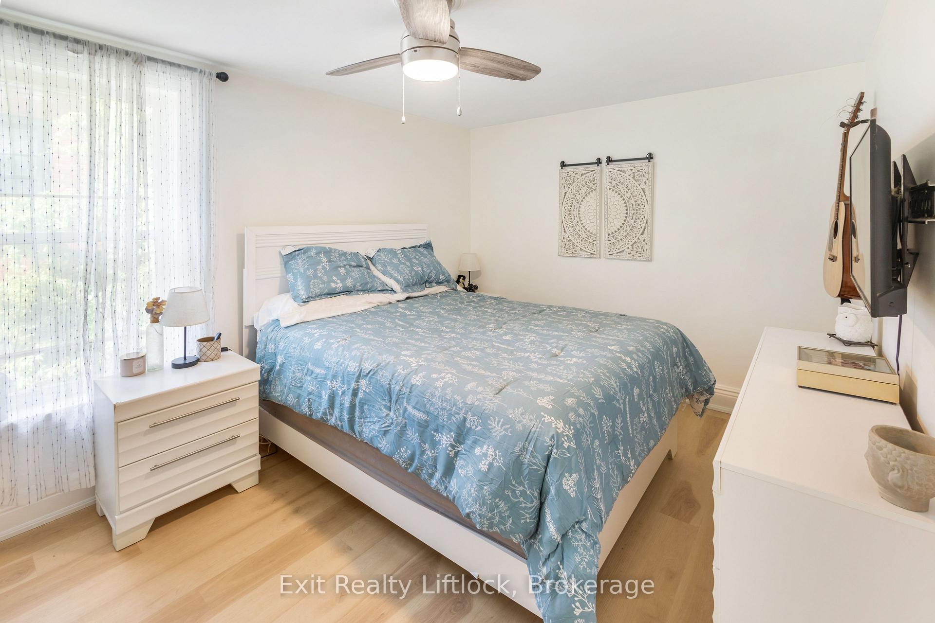 Photo 10 of 592 Sherbrooke Street, Peterborough, Town Ward 3 — HOMEH