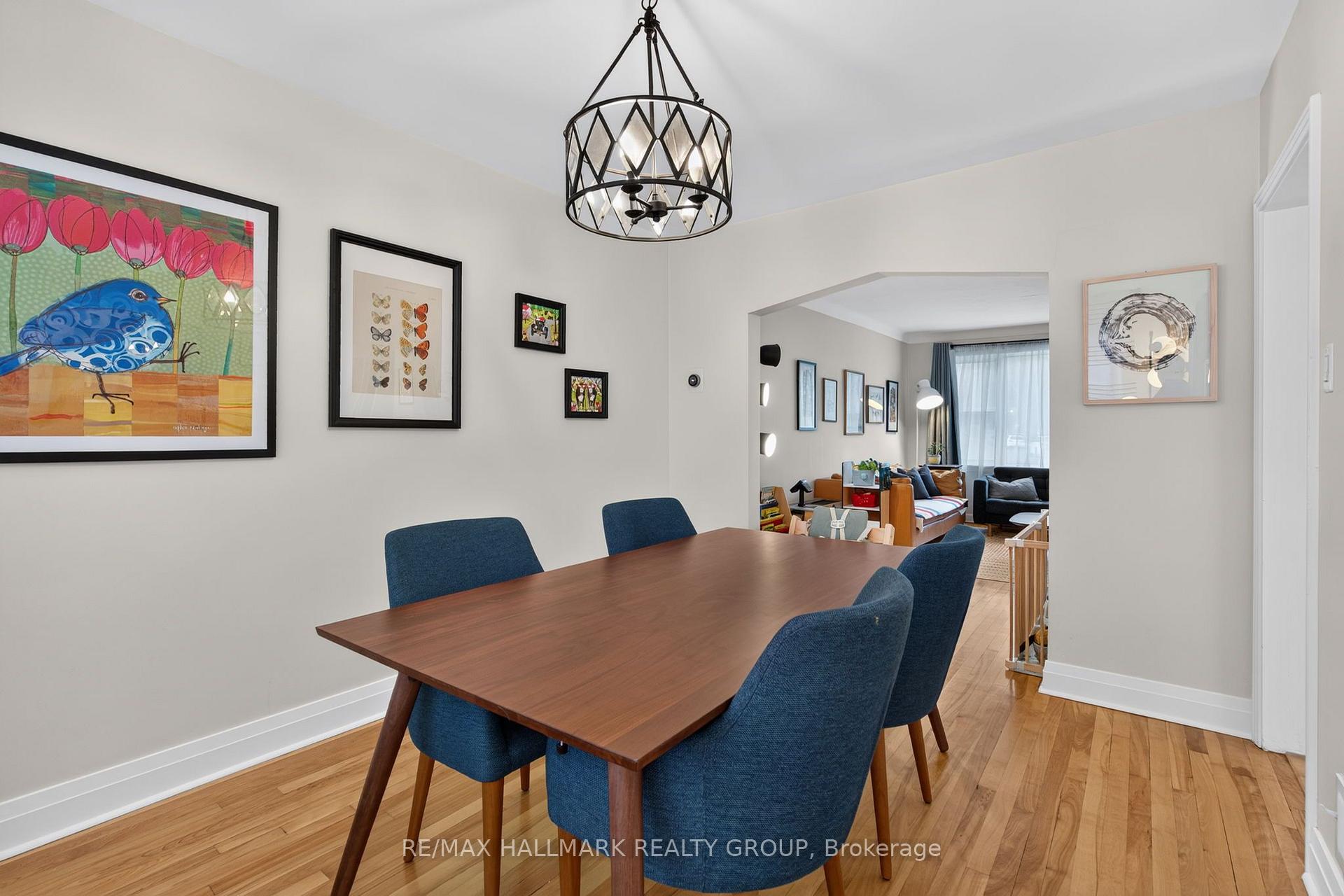 Photo 11 of 2110 Blossom Drive, Ottawa, Applewood Acres — HOMEH