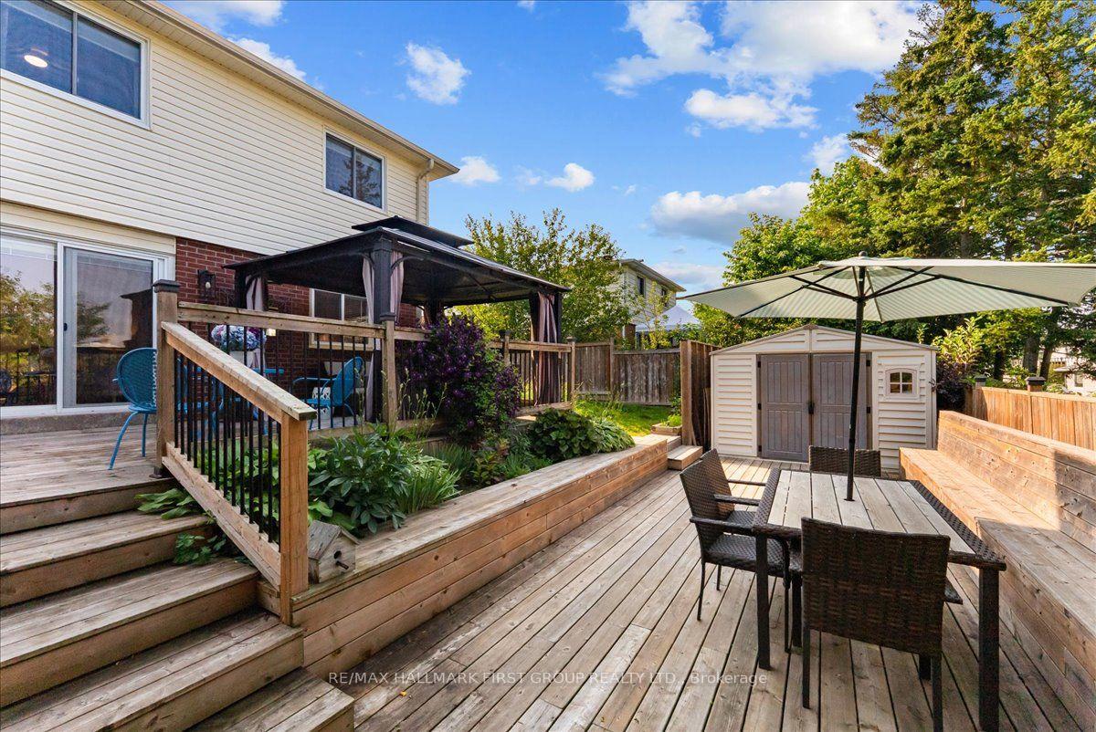 Photo 43 of 721 Leaside Street, Pickering, West Shore — HOMEH