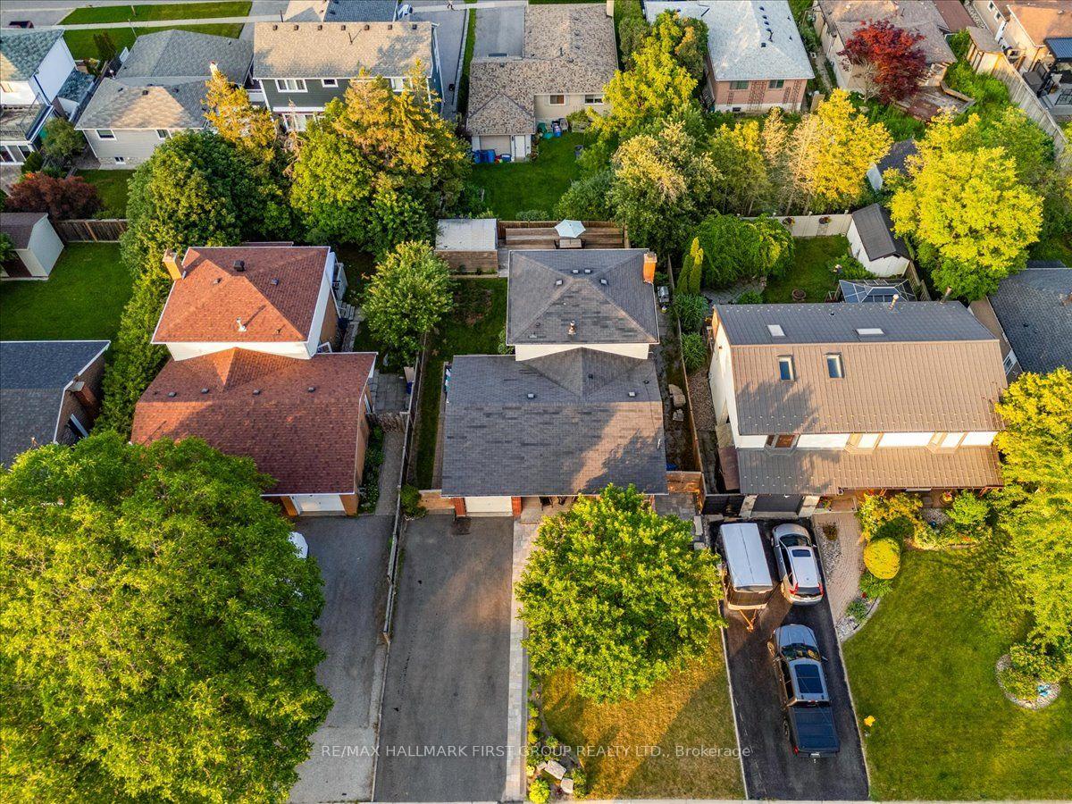 Photo 48 of 721 Leaside Street, Pickering, West Shore — HOMEH