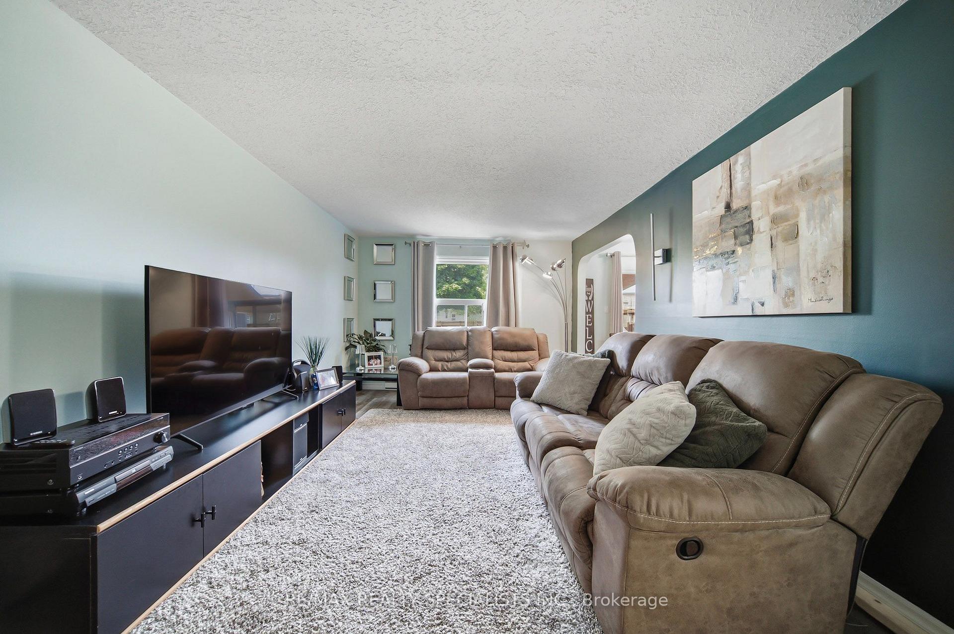 Photo 18 of Unit I, 766 Walter Street, Cambridge, Lang's Farm — HOMEH