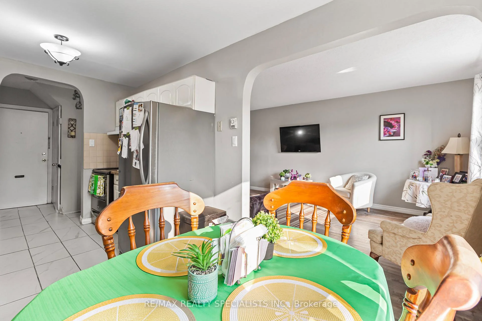 Photo 11 of Unit I, 766 Walter Street, Cambridge, Lang's Farm — HOMEH