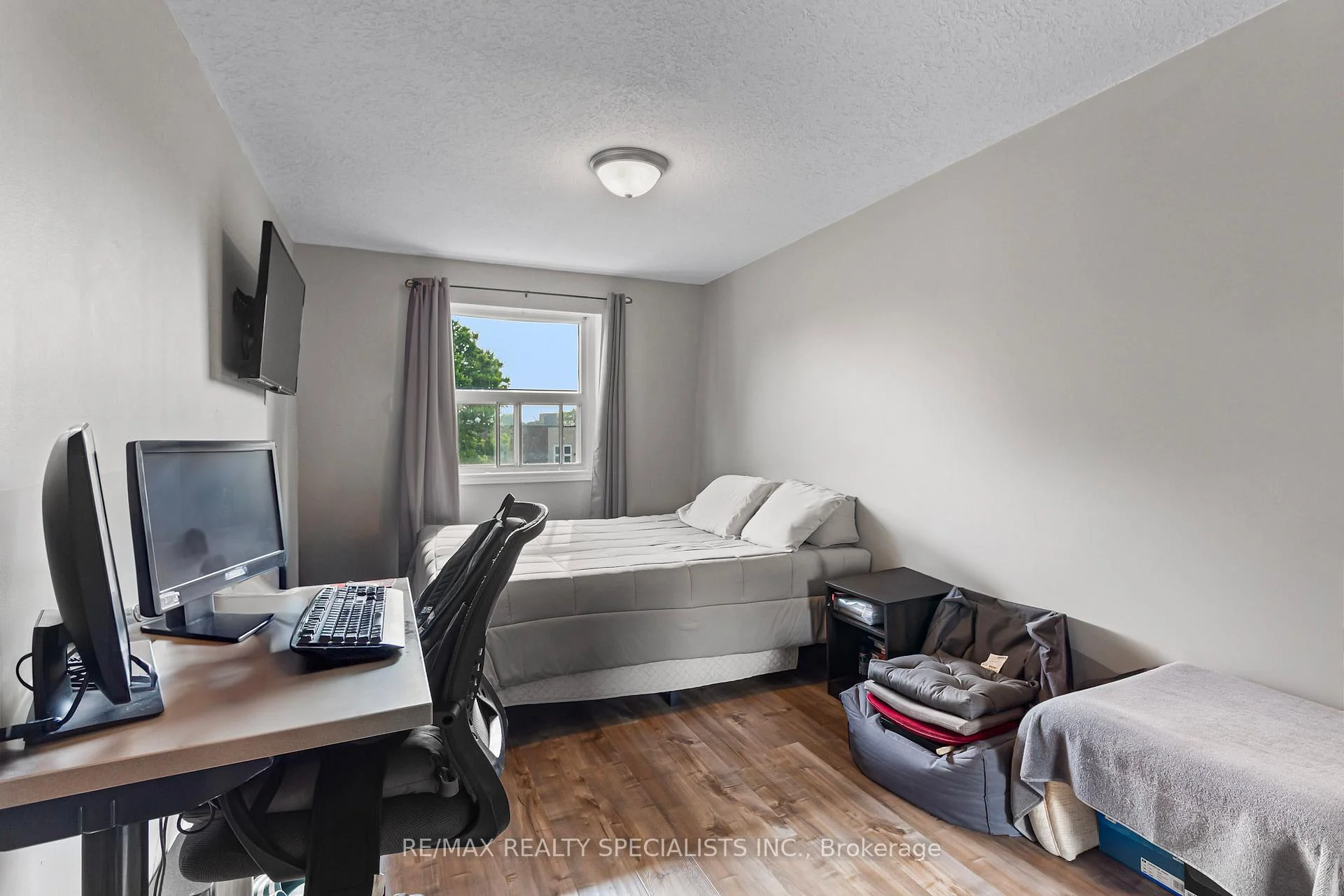 Photo 33 of Unit I, 766 Walter Street, Cambridge, Lang's Farm — HOMEH