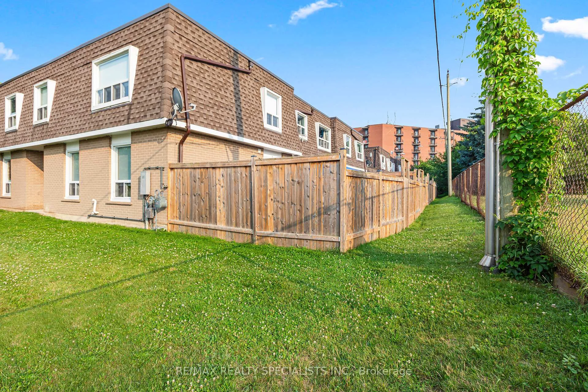 Photo 60 of Unit I, 766 Walter Street, Cambridge, Lang's Farm — HOMEH