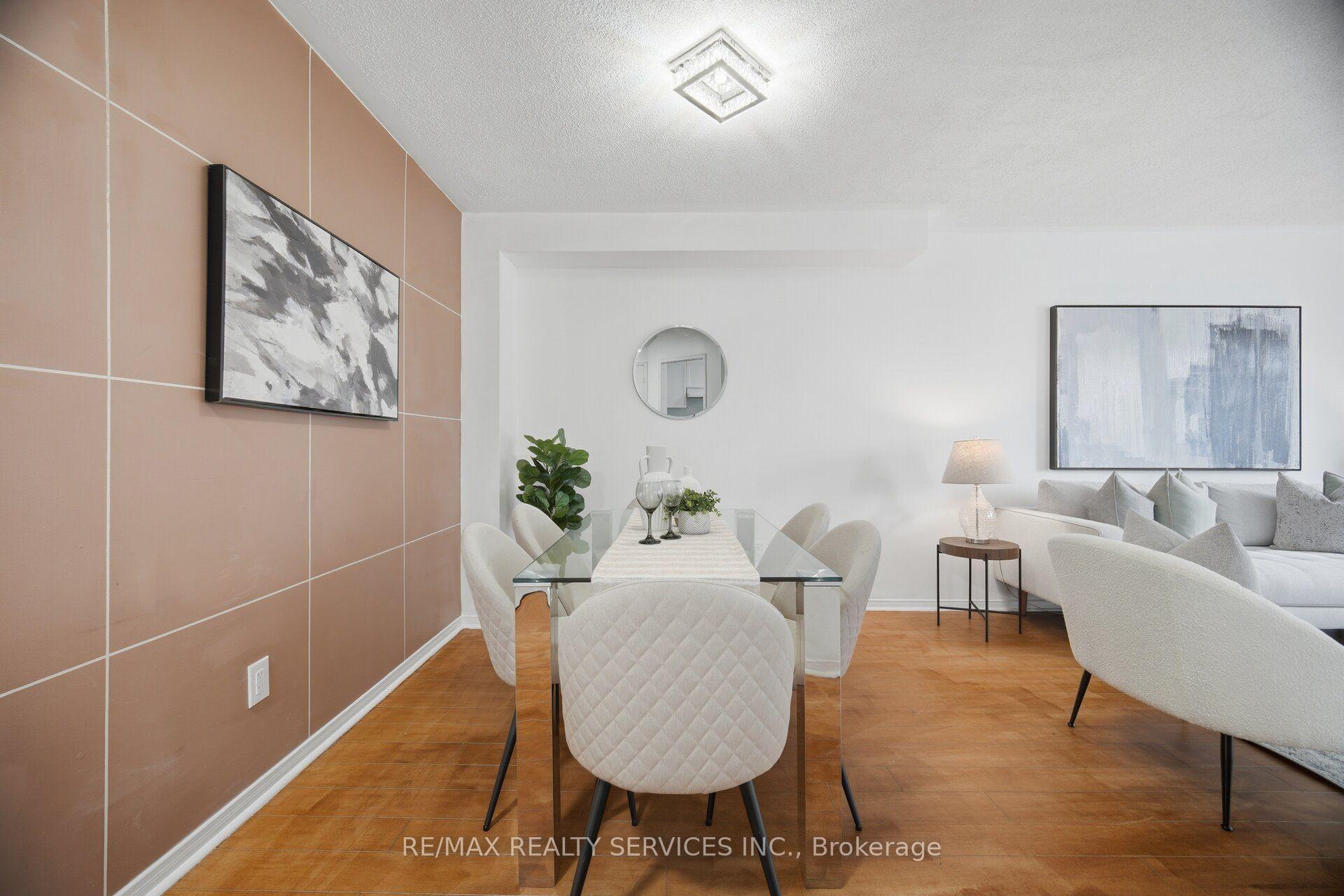 Photo 4 of Unit 75, 1484 Torrington Drive, Mississauga, East Credit — HOMEH