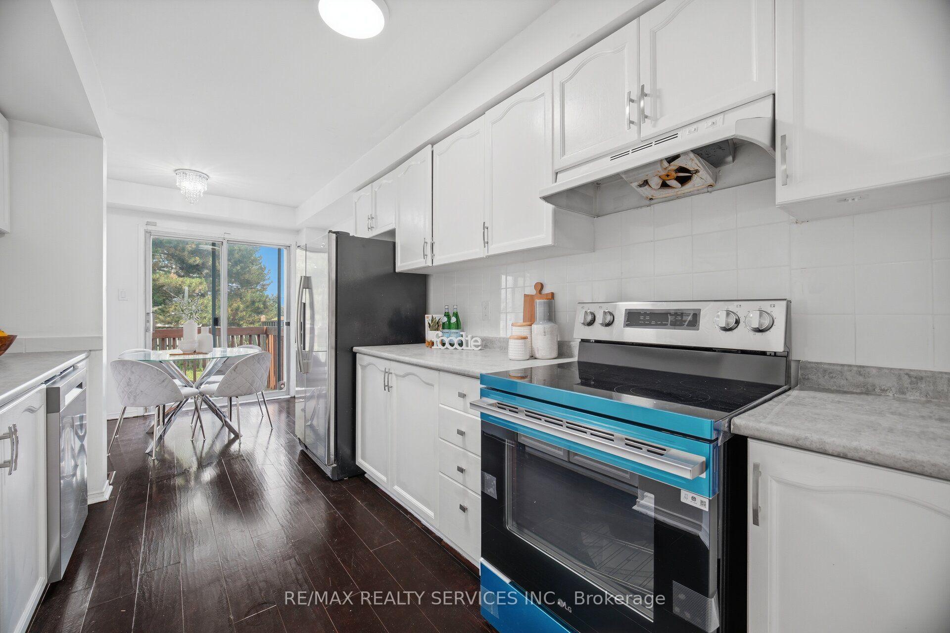 Photo 12 of Unit 75, 1484 Torrington Drive, Mississauga, East Credit — HOMEH