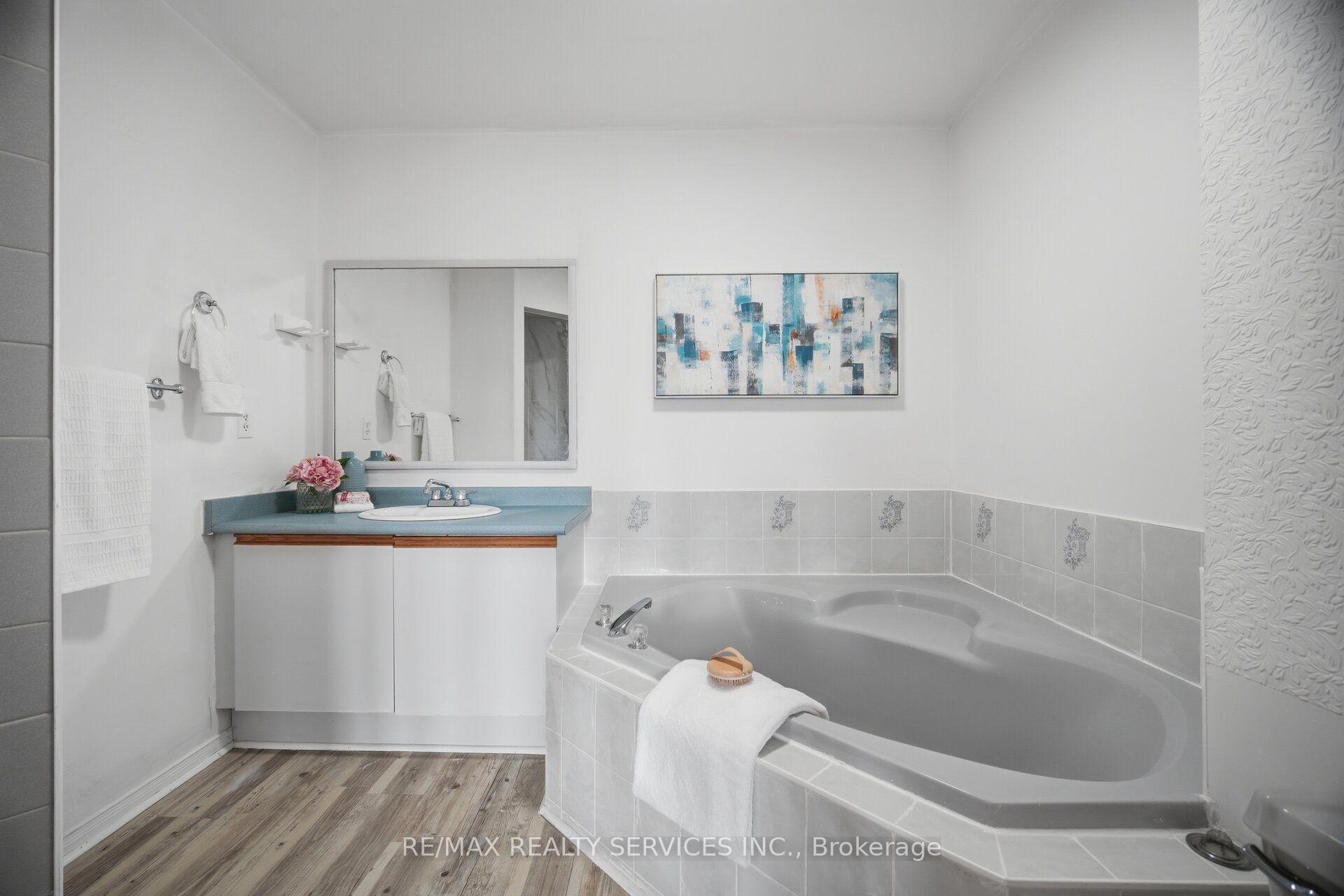 Photo 19 of Unit 75, 1484 Torrington Drive, Mississauga, East Credit — HOMEH
