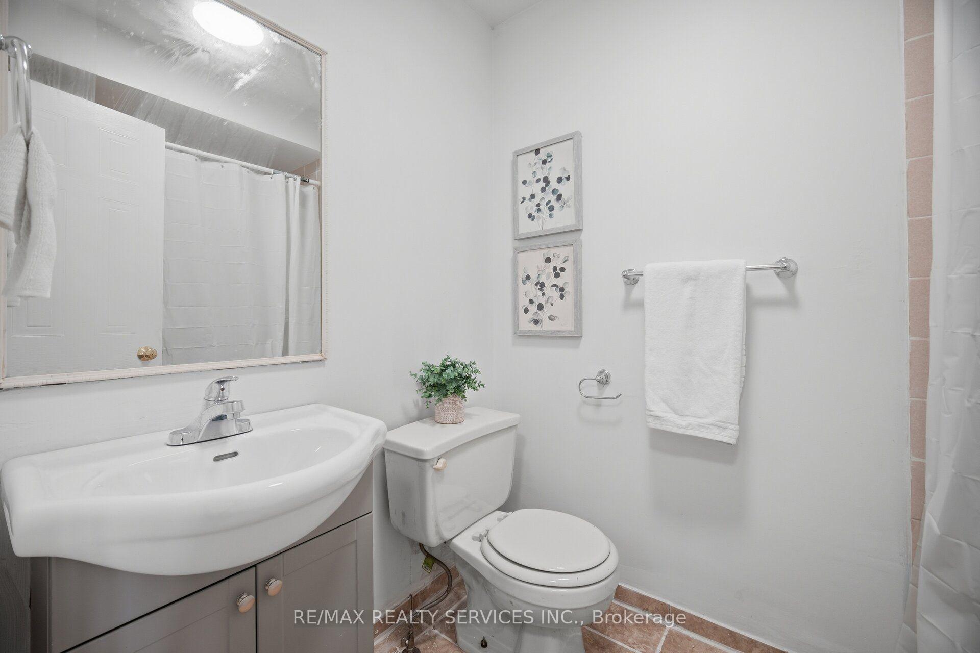 Photo 24 of Unit 75, 1484 Torrington Drive, Mississauga, East Credit — HOMEH
