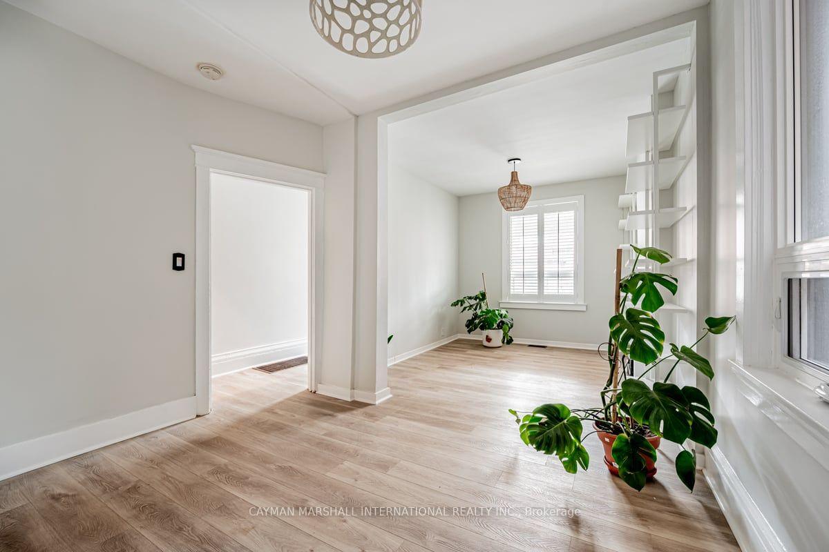Photo 5 of 47 Burnfield Avenue, Toronto, Dovercourt-Wallace Emerson-Junction — HOMEH