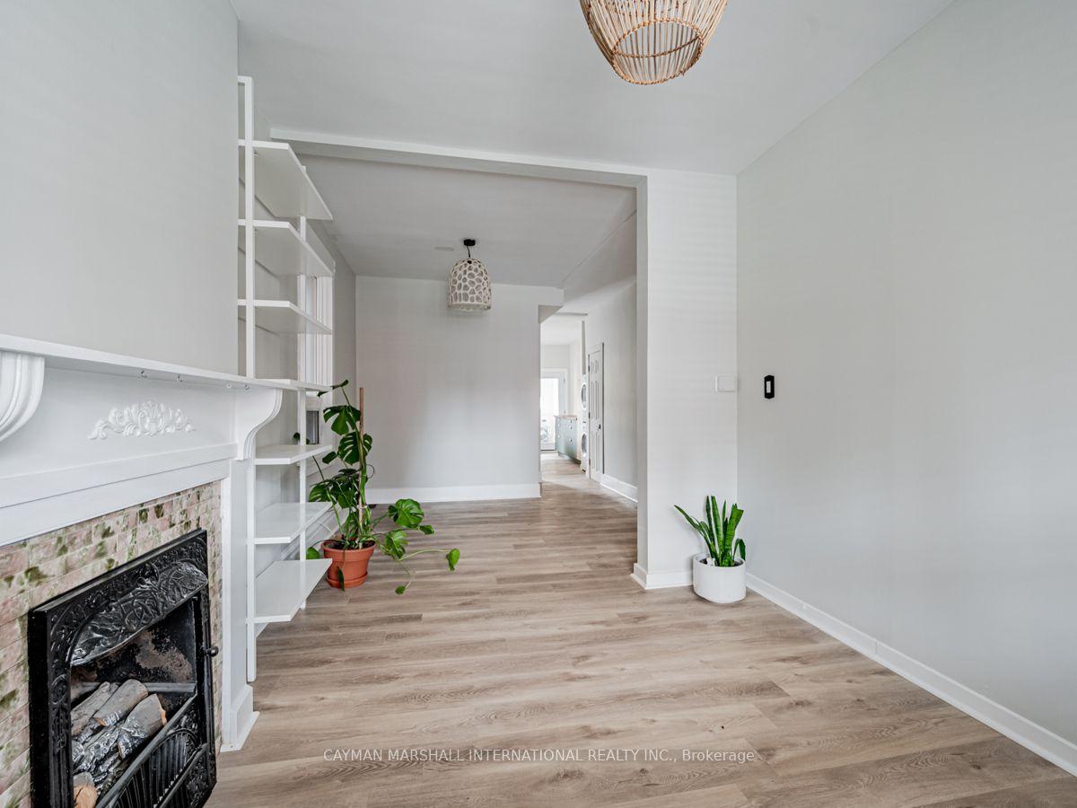 Photo 10 of 47 Burnfield Avenue, Toronto, Dovercourt-Wallace Emerson-Junction — HOMEH