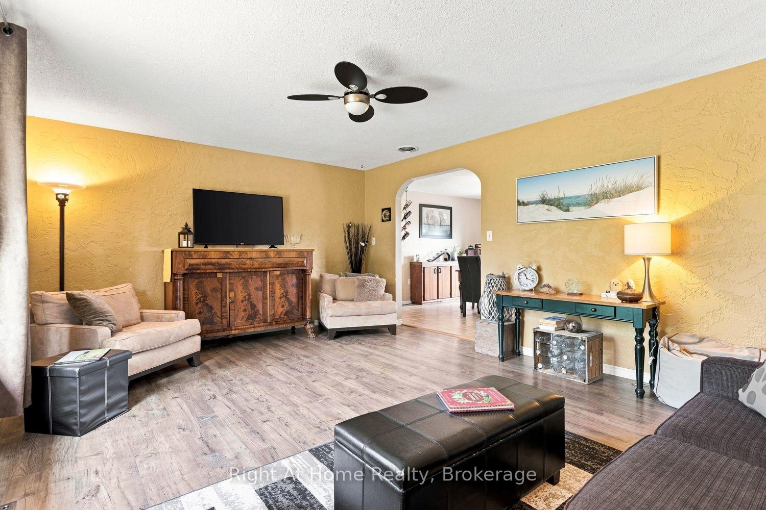 Photo 15 of 34 Birch Point Road, Kawartha Lakes, Verulam — HOMEH