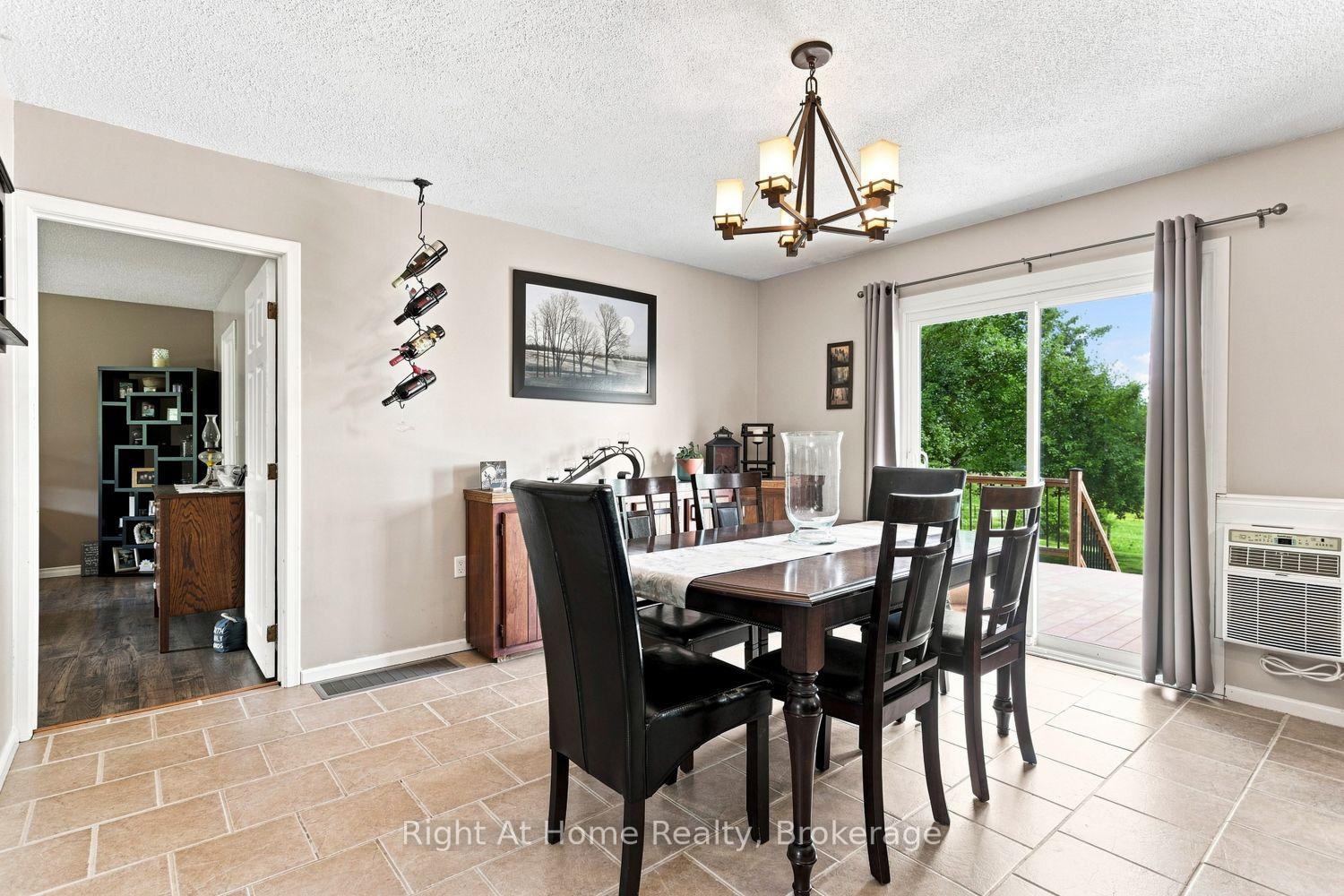 Photo 19 of 34 Birch Point Road, Kawartha Lakes, Verulam — HOMEH