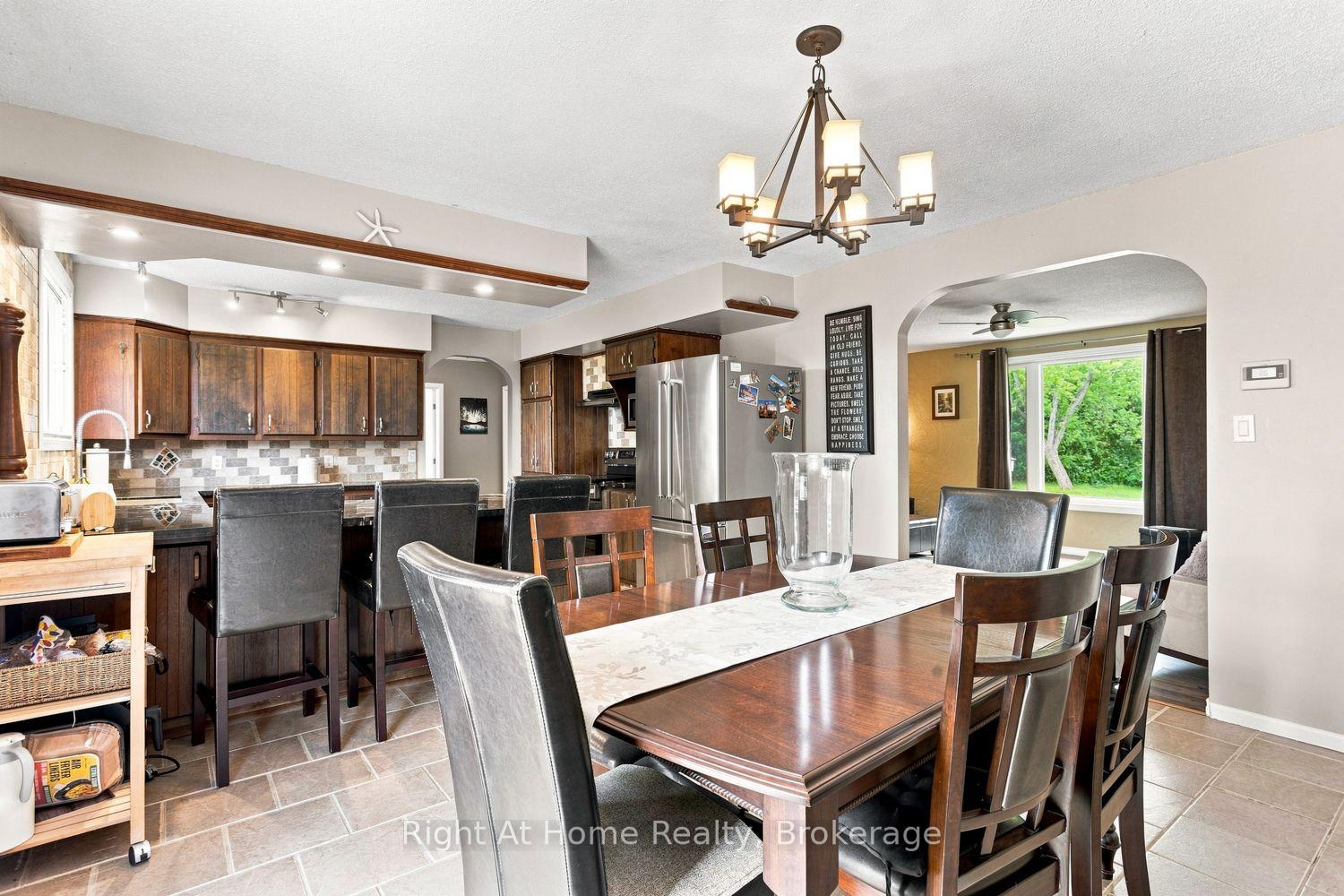 Photo 22 of 34 Birch Point Road, Kawartha Lakes, Verulam — HOMEH